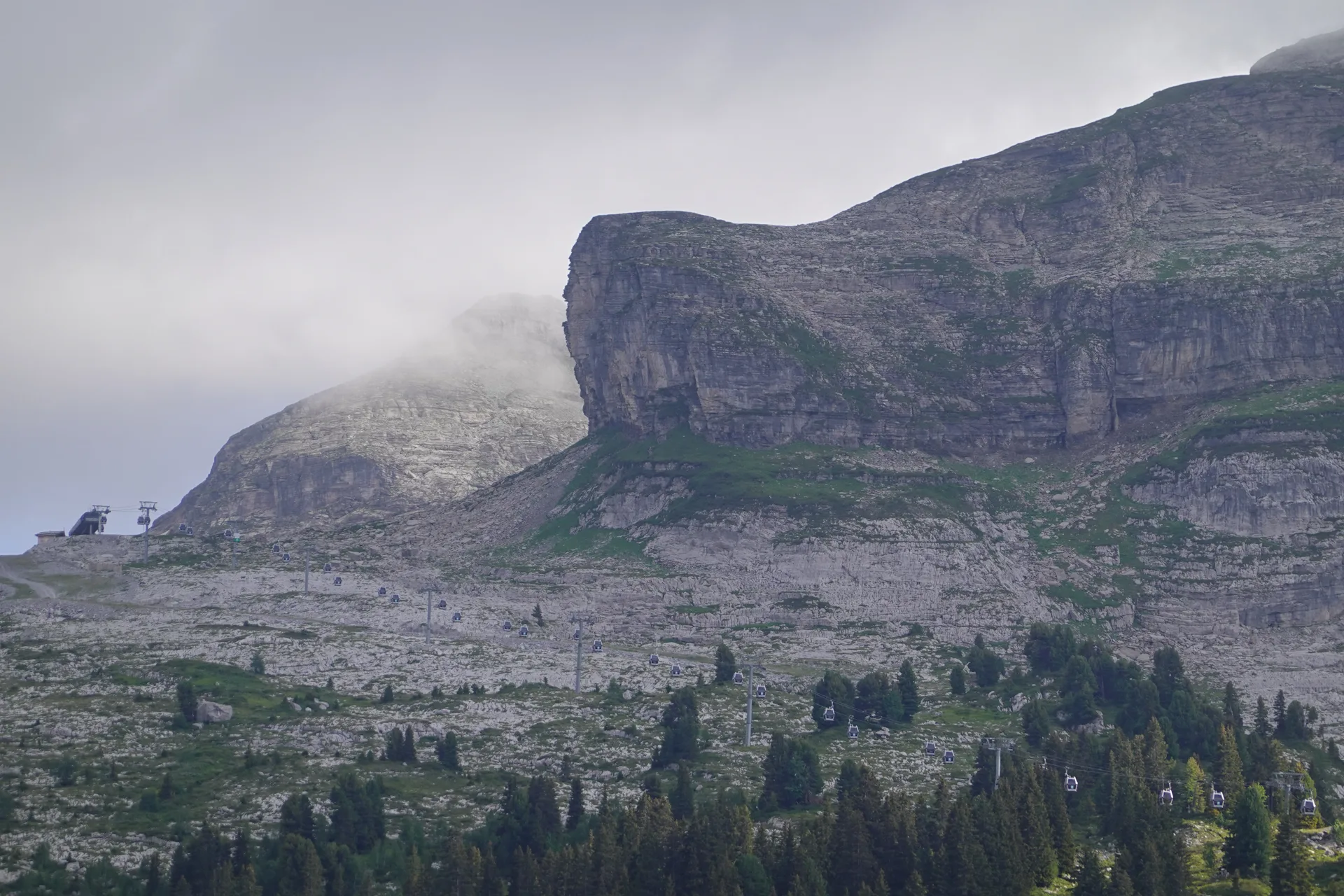 Lac de Flaine à Magland — À 1,9 km du lac