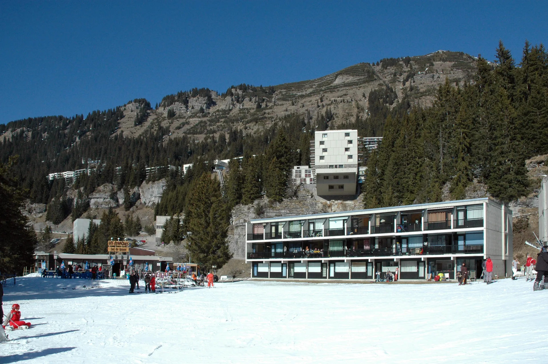 Lac de Flaine à Magland — À 1,6 km du lac