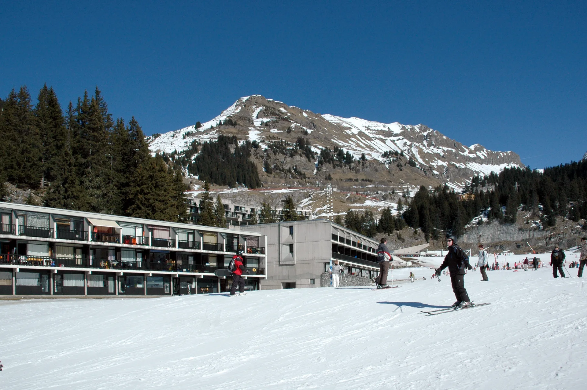 Lac de Flaine à Magland — À 1,6 km du lac
