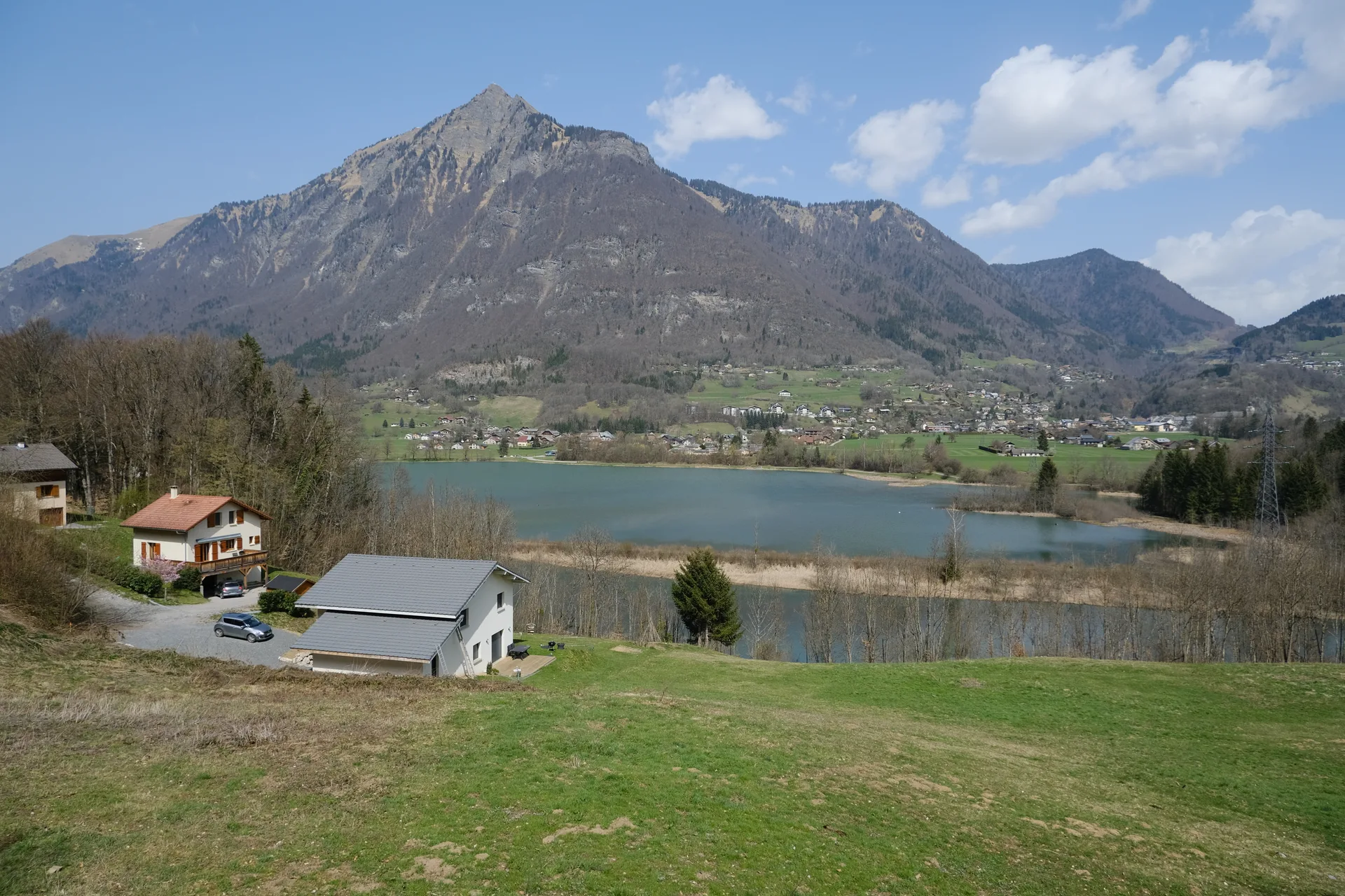 Lac de Flerier à Taninges — À 622 m du lac