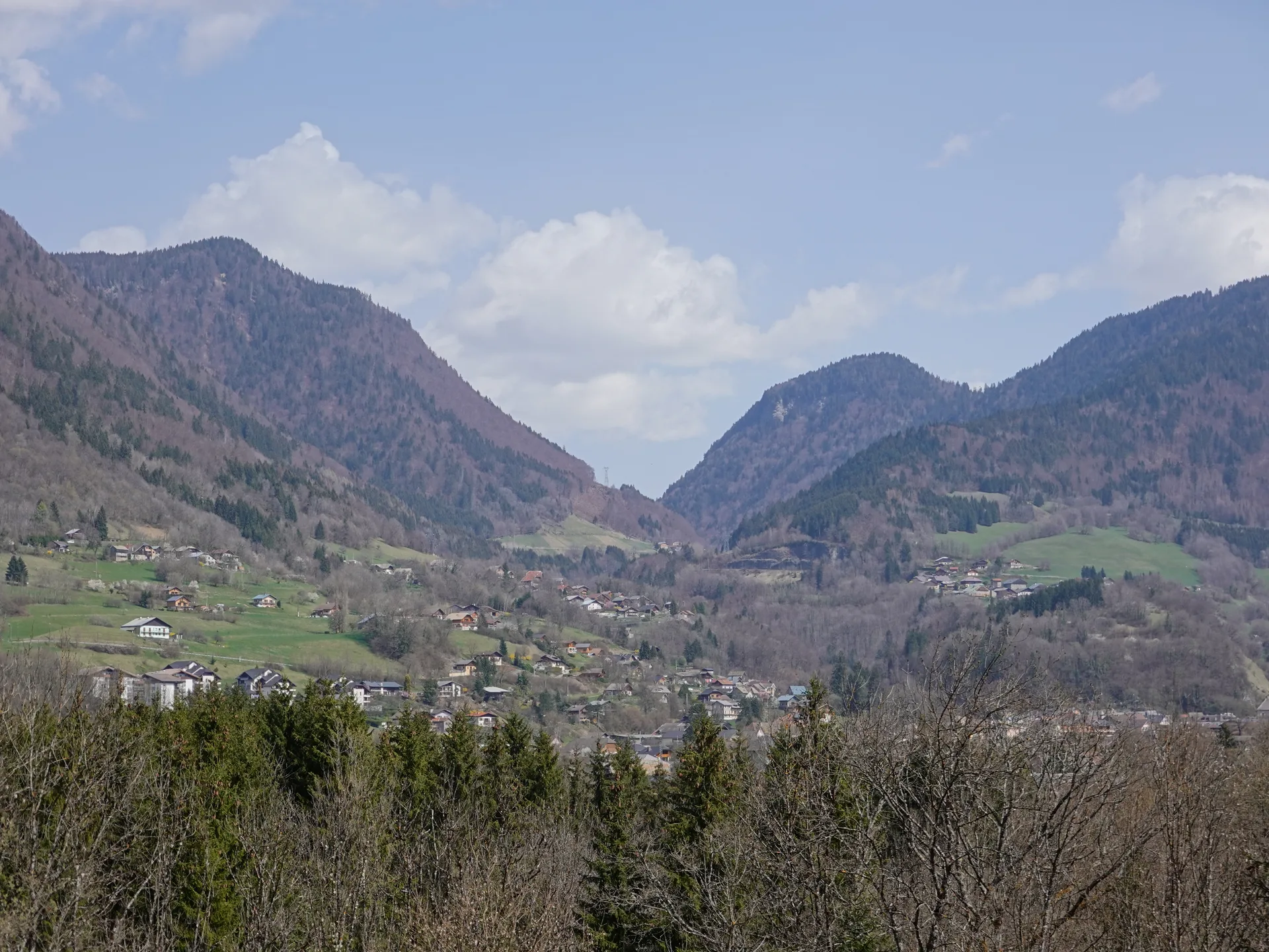 Lac de Flerier à Taninges — À 728 m du lac