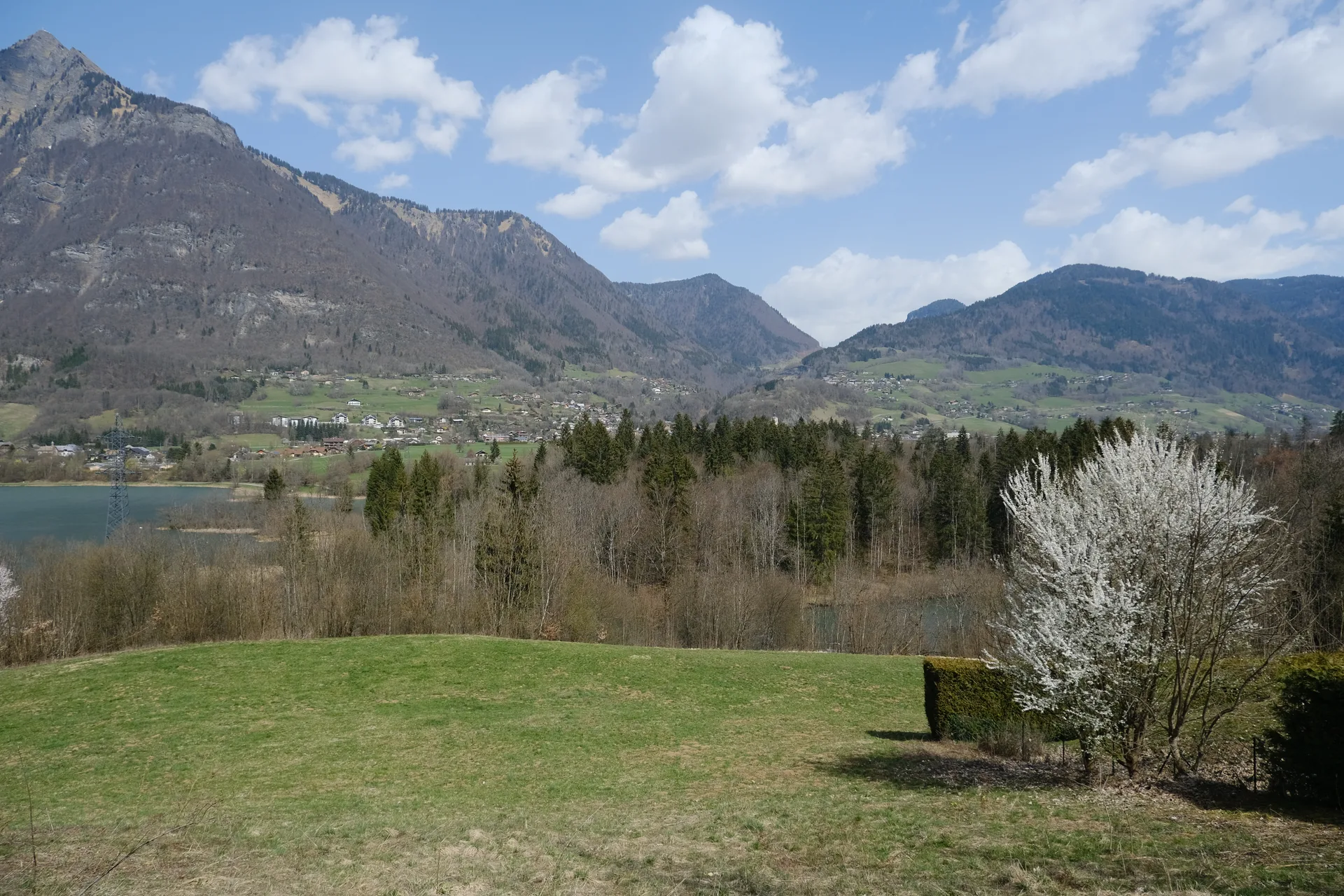 Lac de Flerier à Taninges — À 638 m du lac