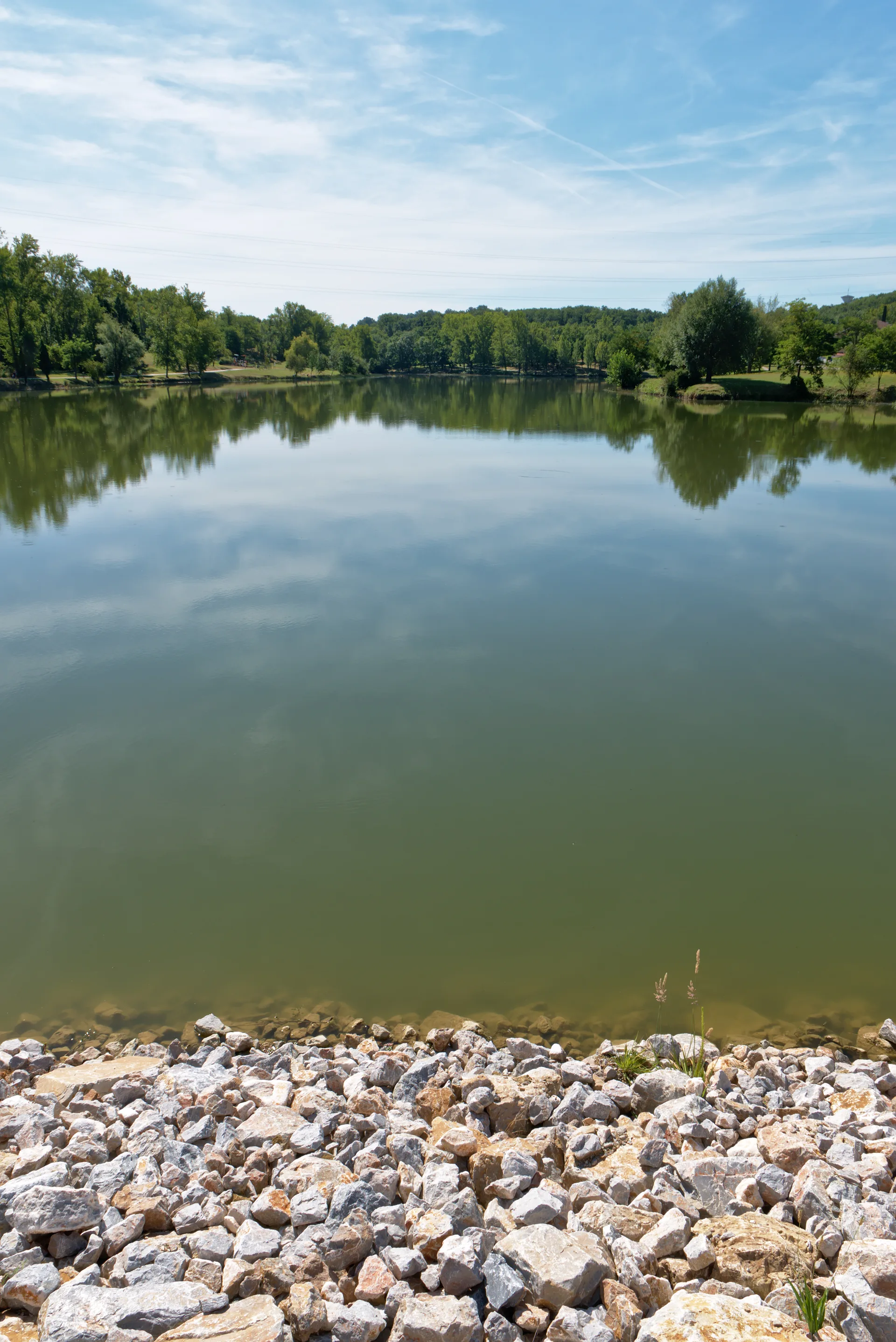 Lac de Flourens à Flourens — À 245 m du lac