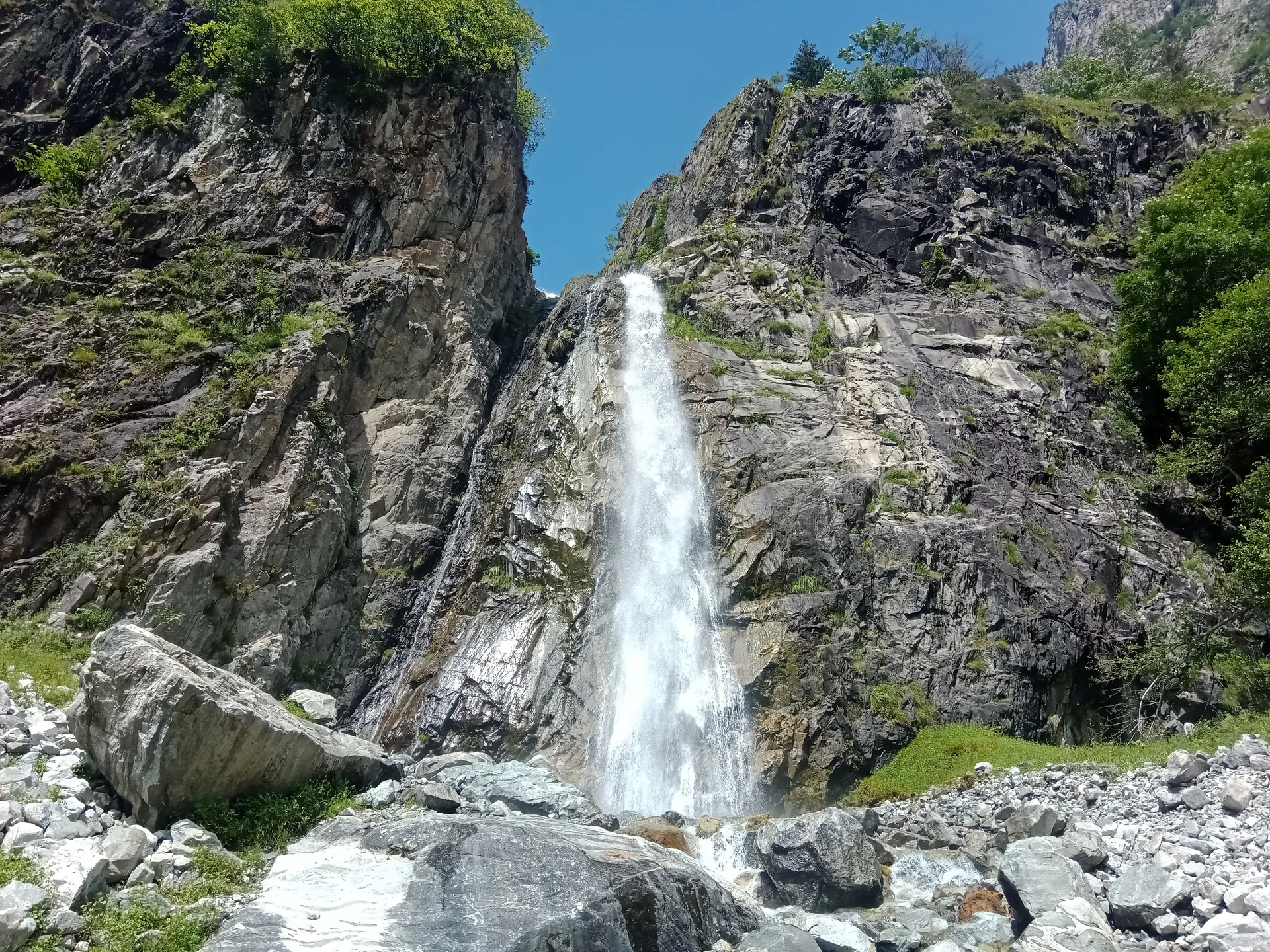 Lac de Grand Maison à Vaujany — À 4,1 km du lac