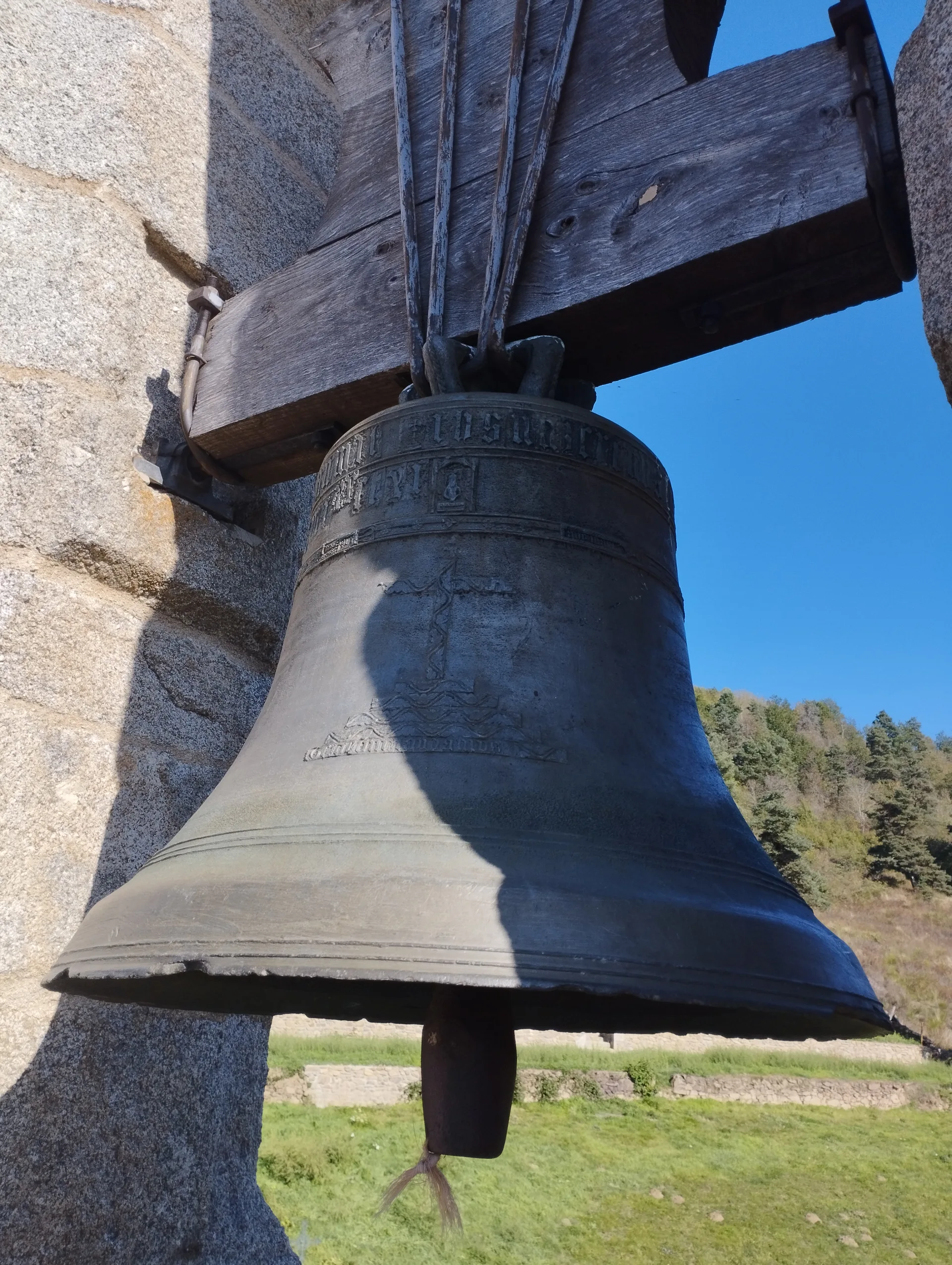 Lac de Grandval à Fridefont — À 4,3 km du lac