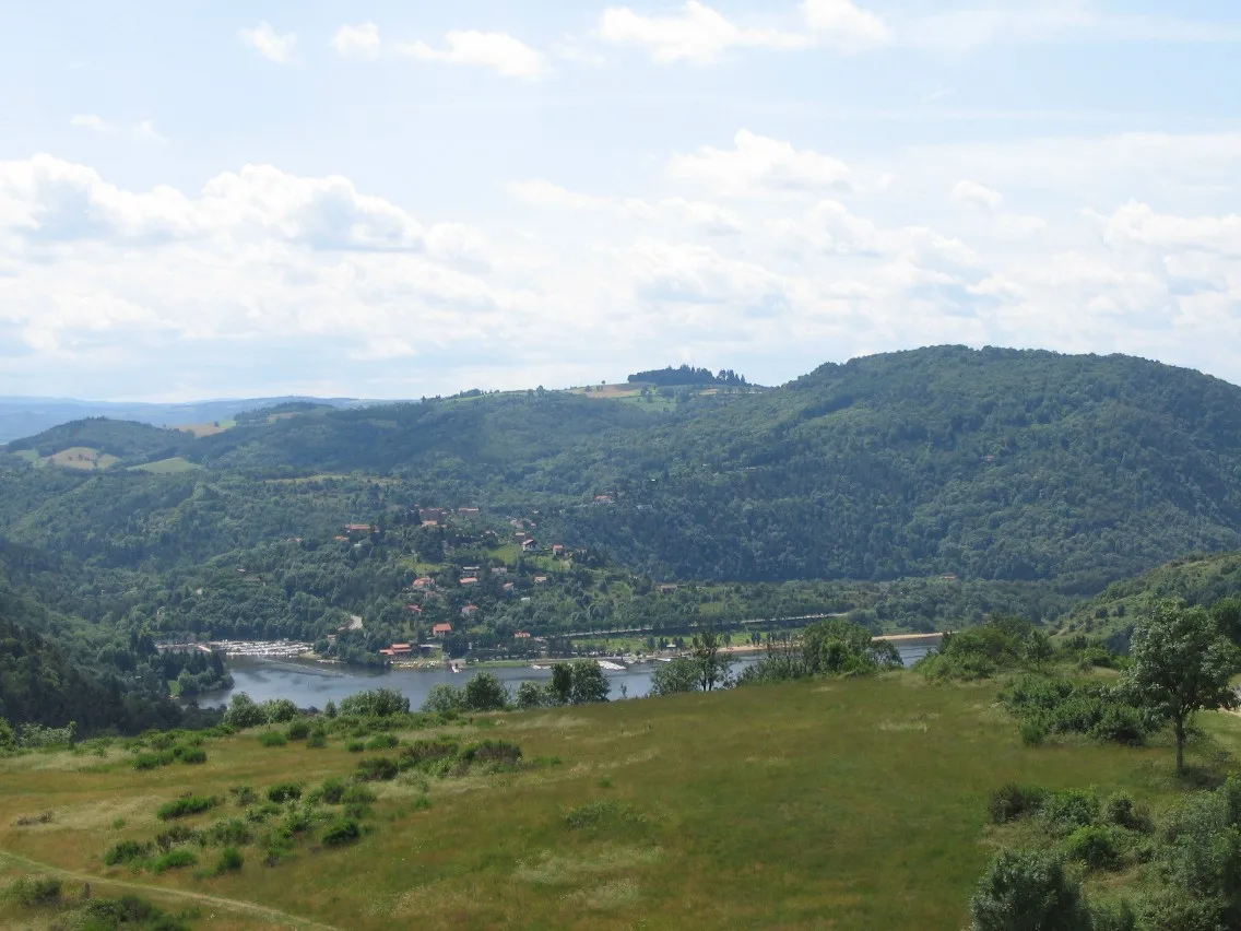 Lac de Grangent à Chambles — À 289 m du lac