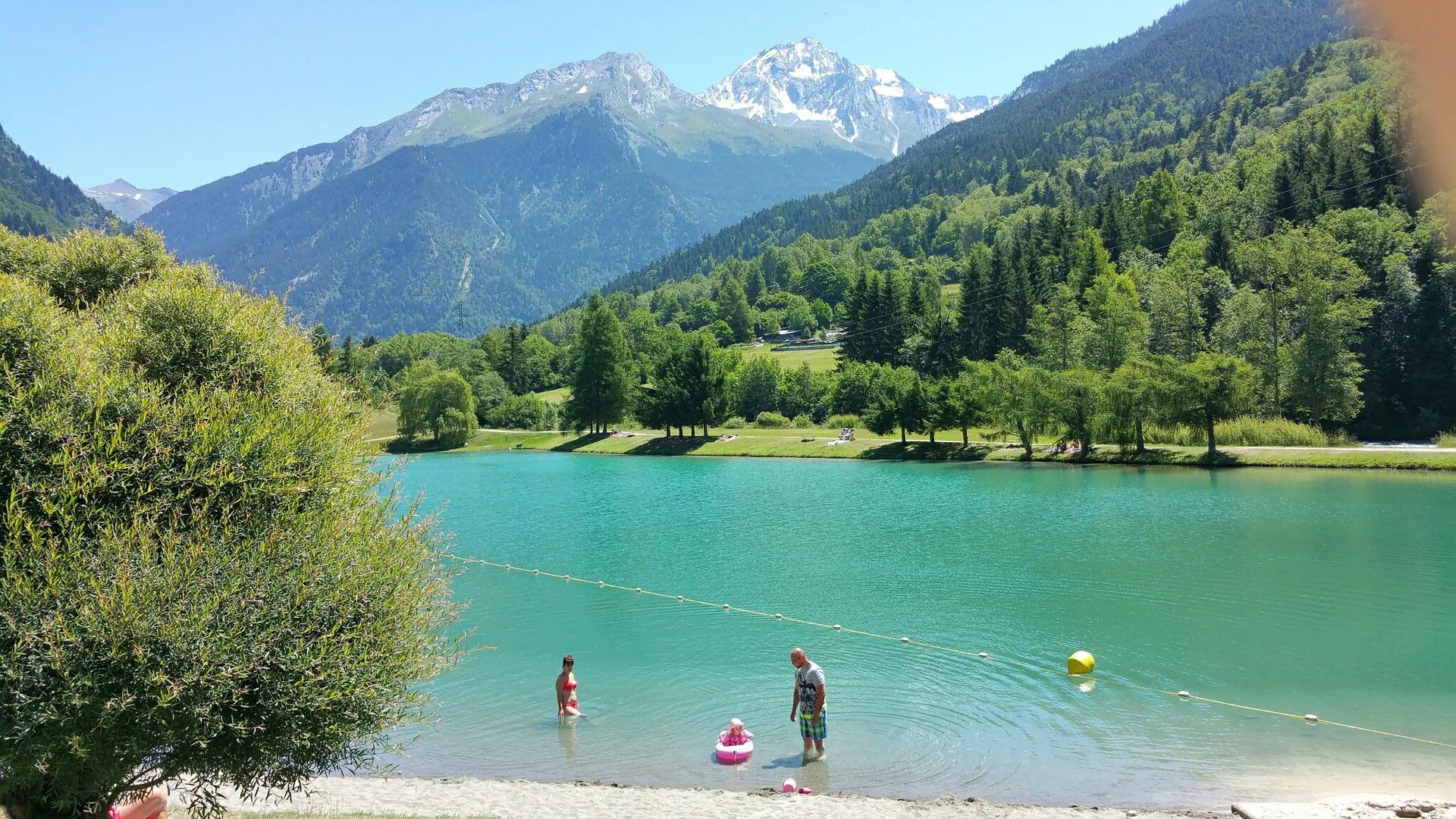 Lac de Grangent à Chambles — À 457 m du lac