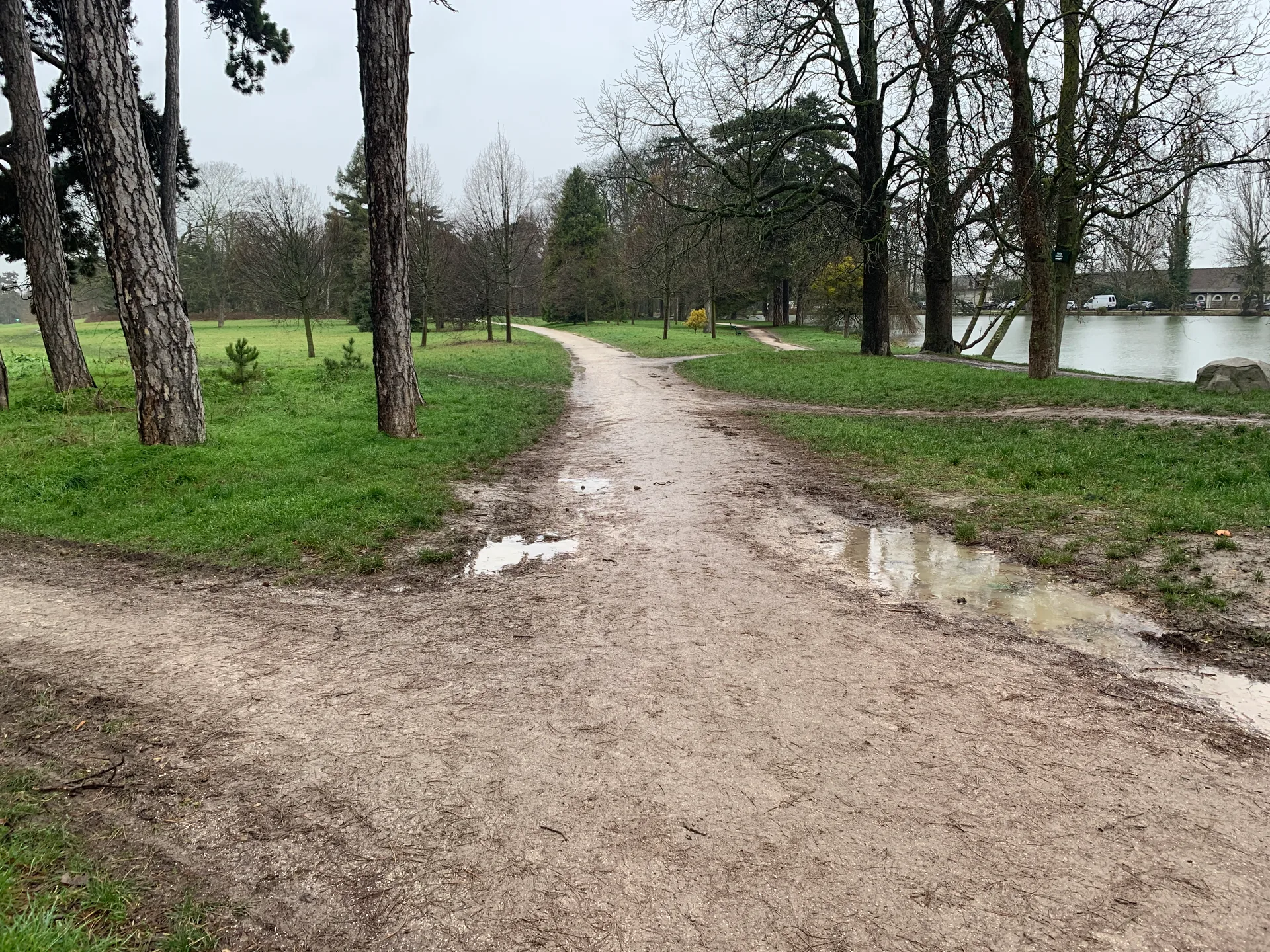 Lac de Gravelle à Paris — Sur le lac