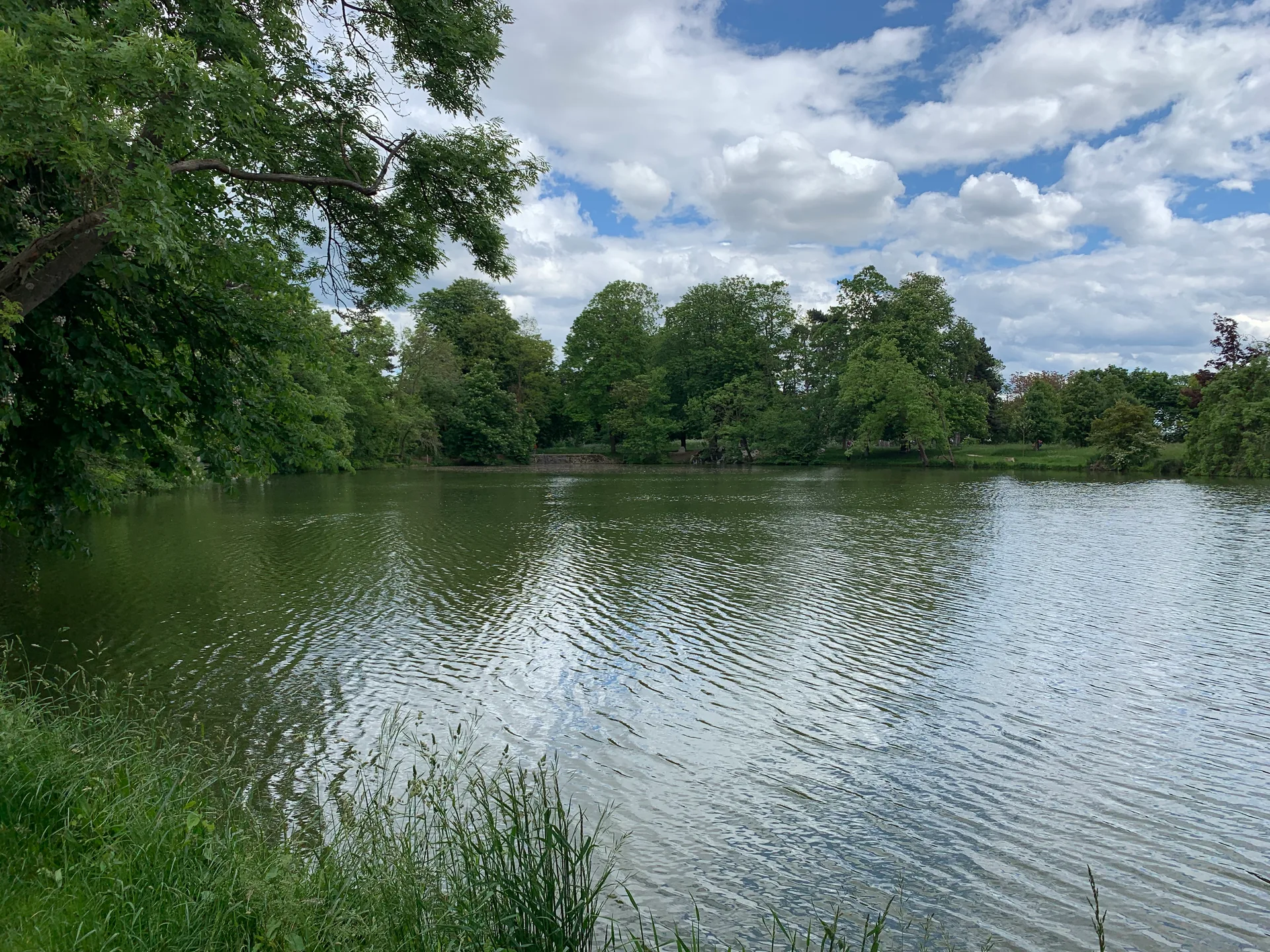 Lac de Gravelle à Paris — Sur le lac