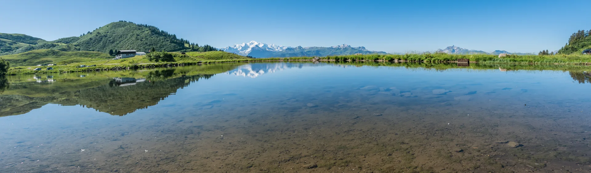 Lac de Joux Plane à Verchaix — Sur le lac