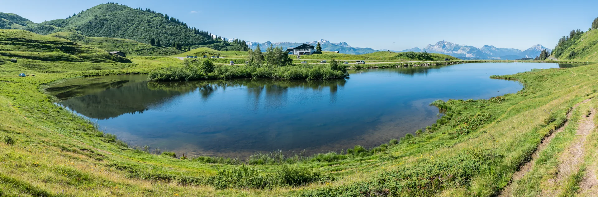 Lac de Joux Plane à Verchaix — Sur le lac