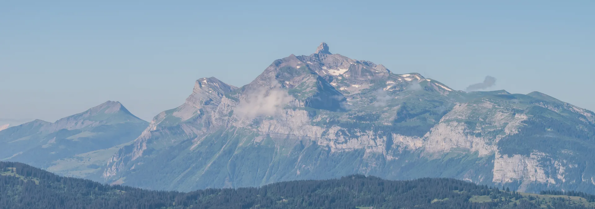 Lac de Joux Plane à Verchaix — Sur le lac