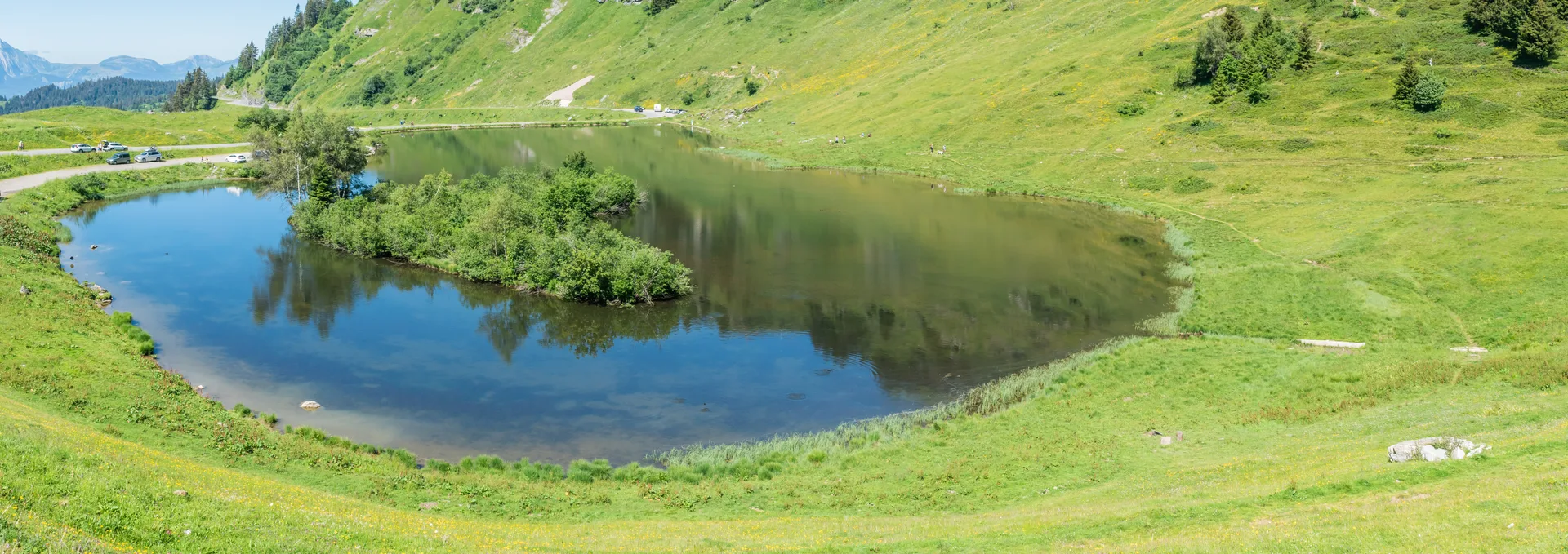 Lac de Joux Plane à Verchaix — Sur le lac