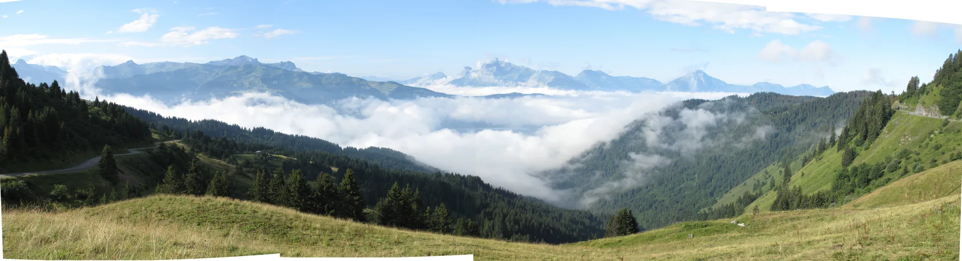 Lac de Joux Plane à Verchaix — Sur le lac