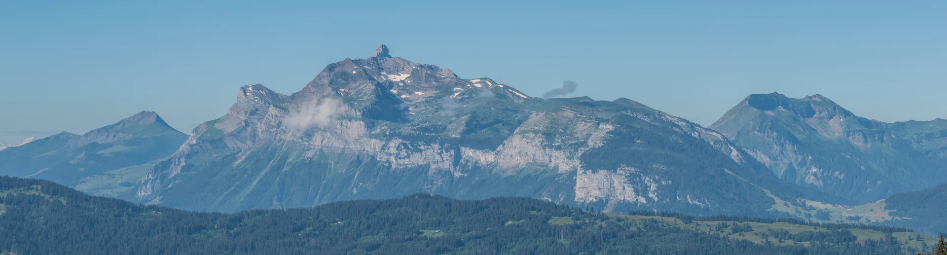 Lac de Joux Plane à Verchaix — Sur le lac