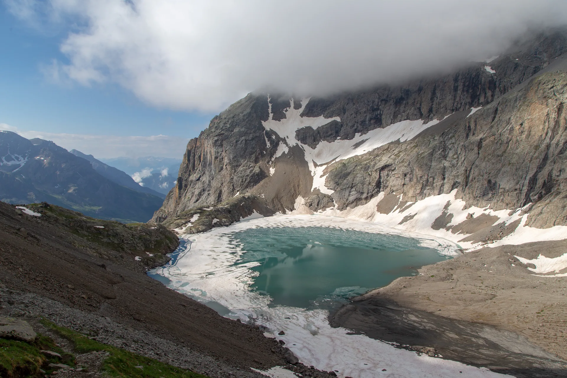 Lac de l'Eychauda à Vallouise-Pelvoux — À 512 m du lac