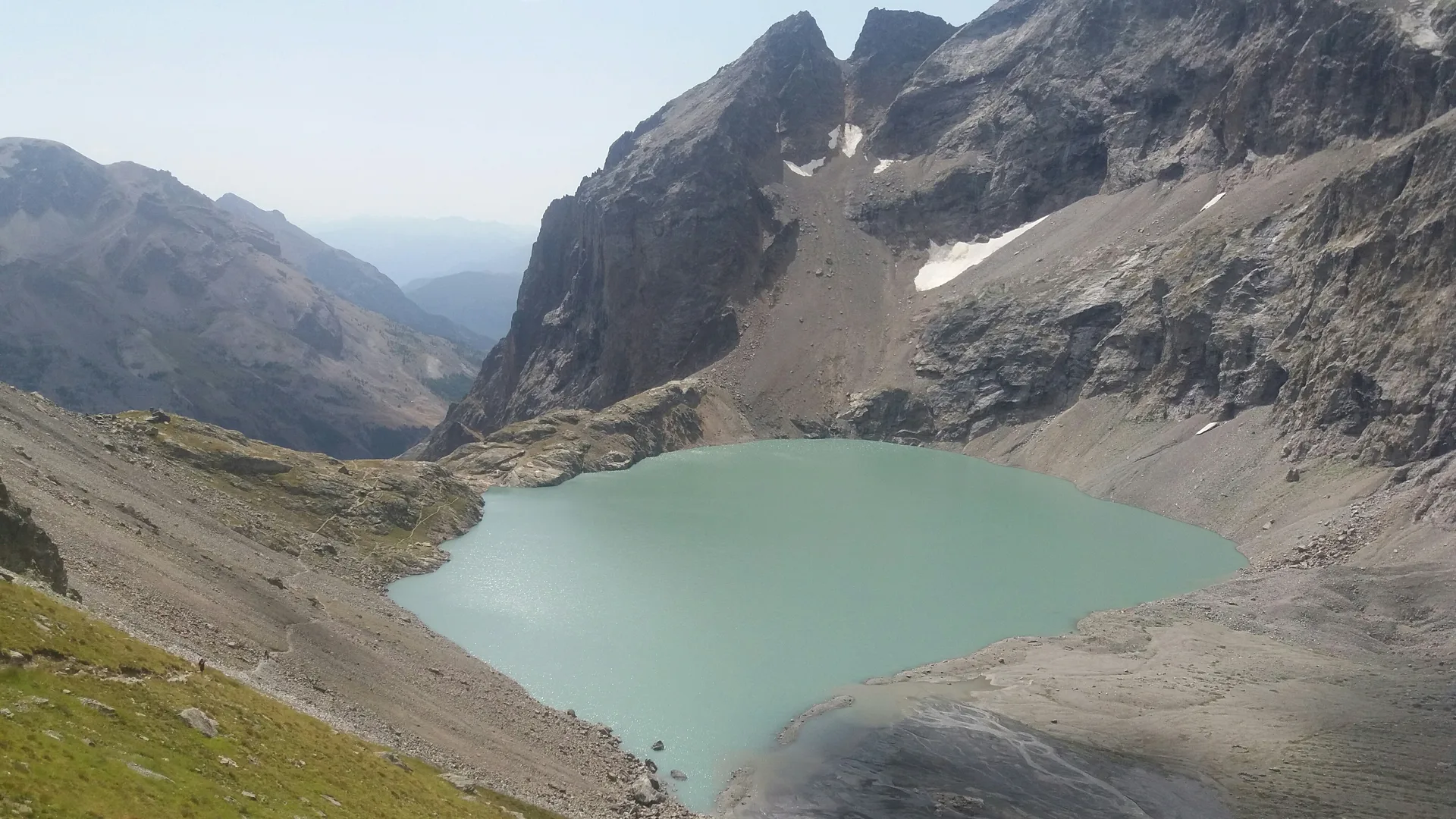 Lac de l'Eychauda à Vallouise-Pelvoux — À 612 m du lac