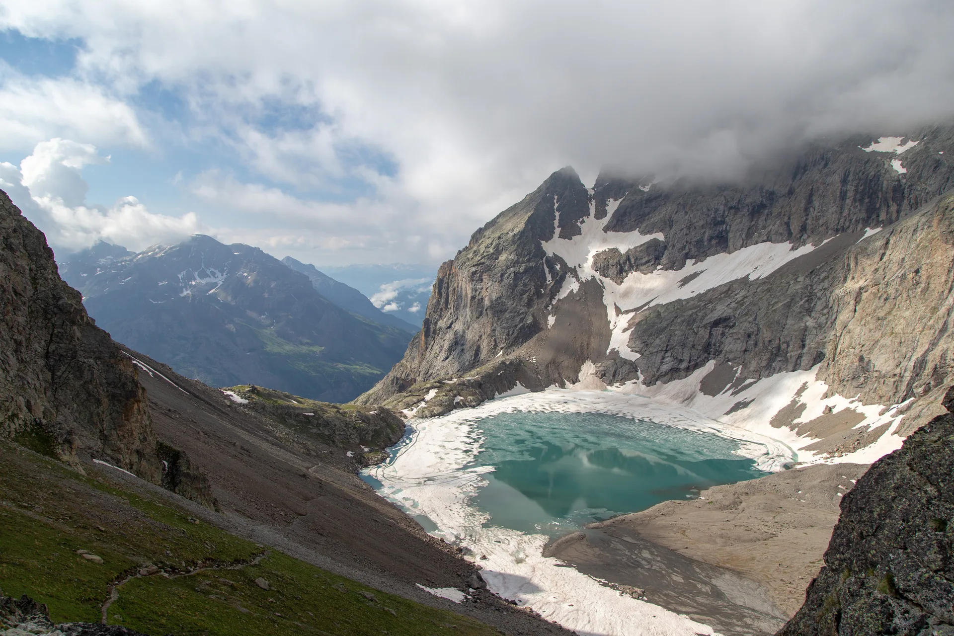 Lac de l'Eychauda à Vallouise-Pelvoux — À 618 m du lac