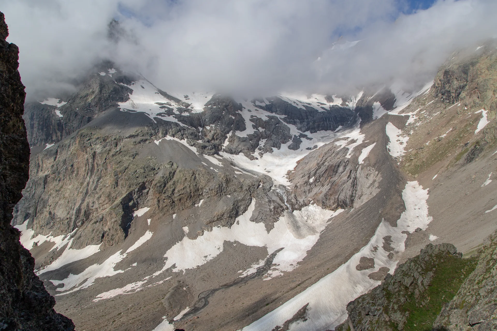 Lac de l'Eychauda à Vallouise-Pelvoux — À 622 m du lac