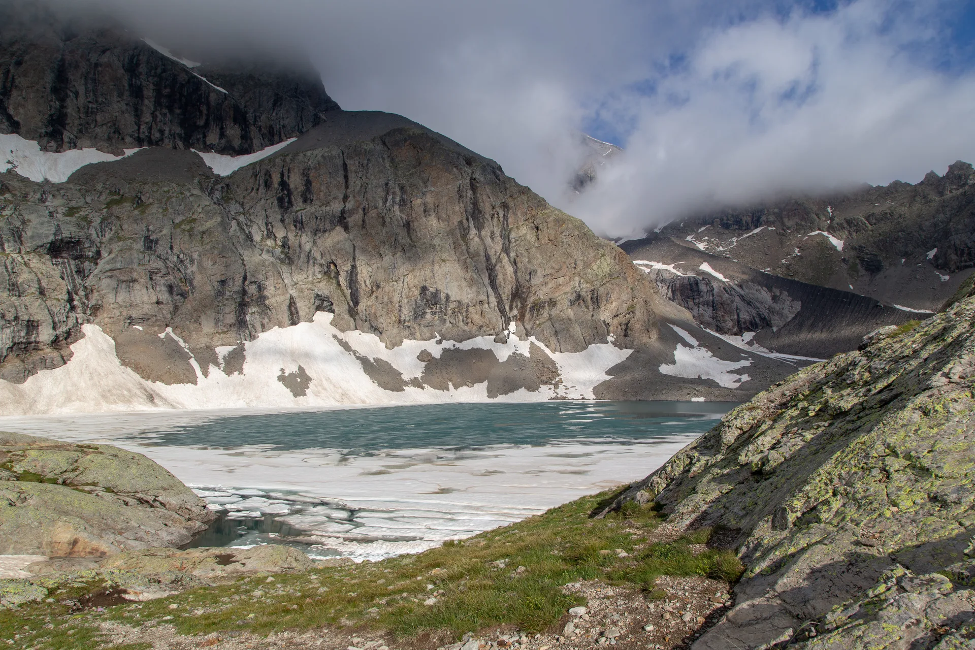 Lac de l'Eychauda à Vallouise-Pelvoux — Sur le lac