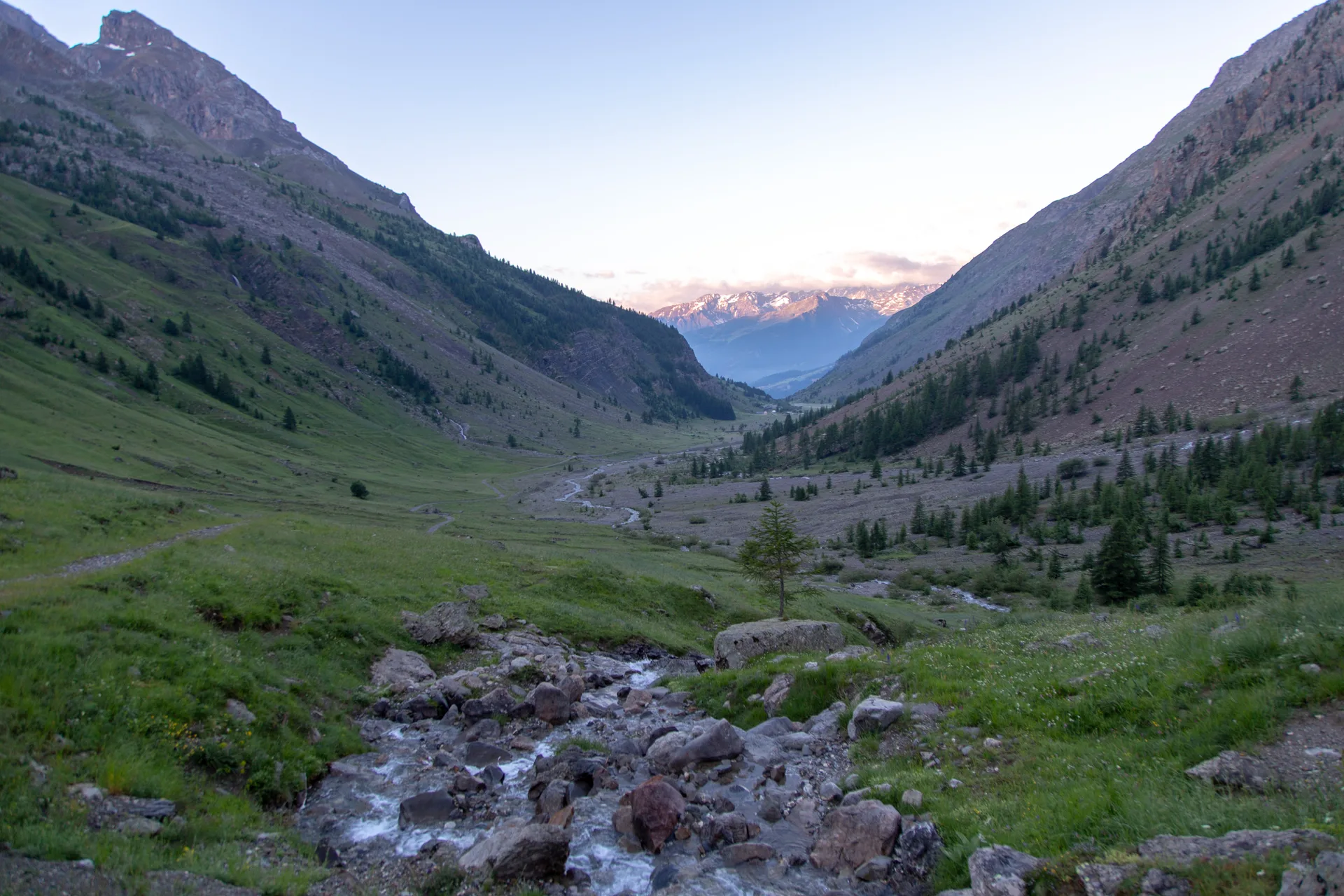 Lac de l'Eychauda à Vallouise-Pelvoux — À 2,3 km du lac