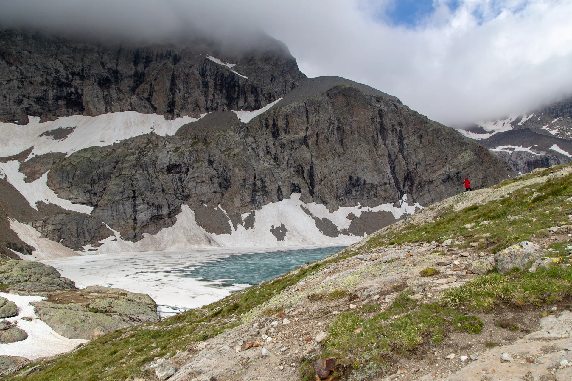 Lac de l'Eychauda à Vallouise-Pelvoux — À 215 m du lac