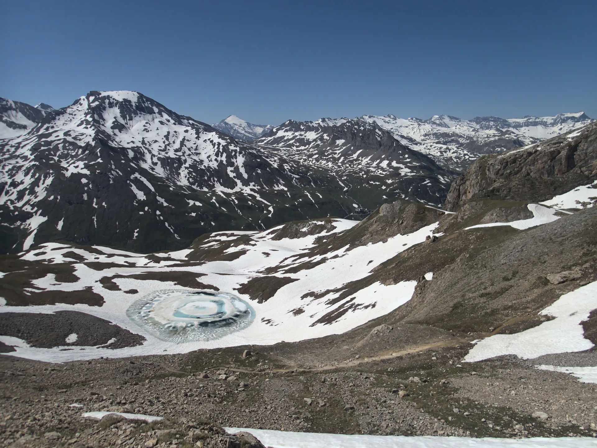 Lac de la Bailletta à Val-d'Isère — À 325 m du lac