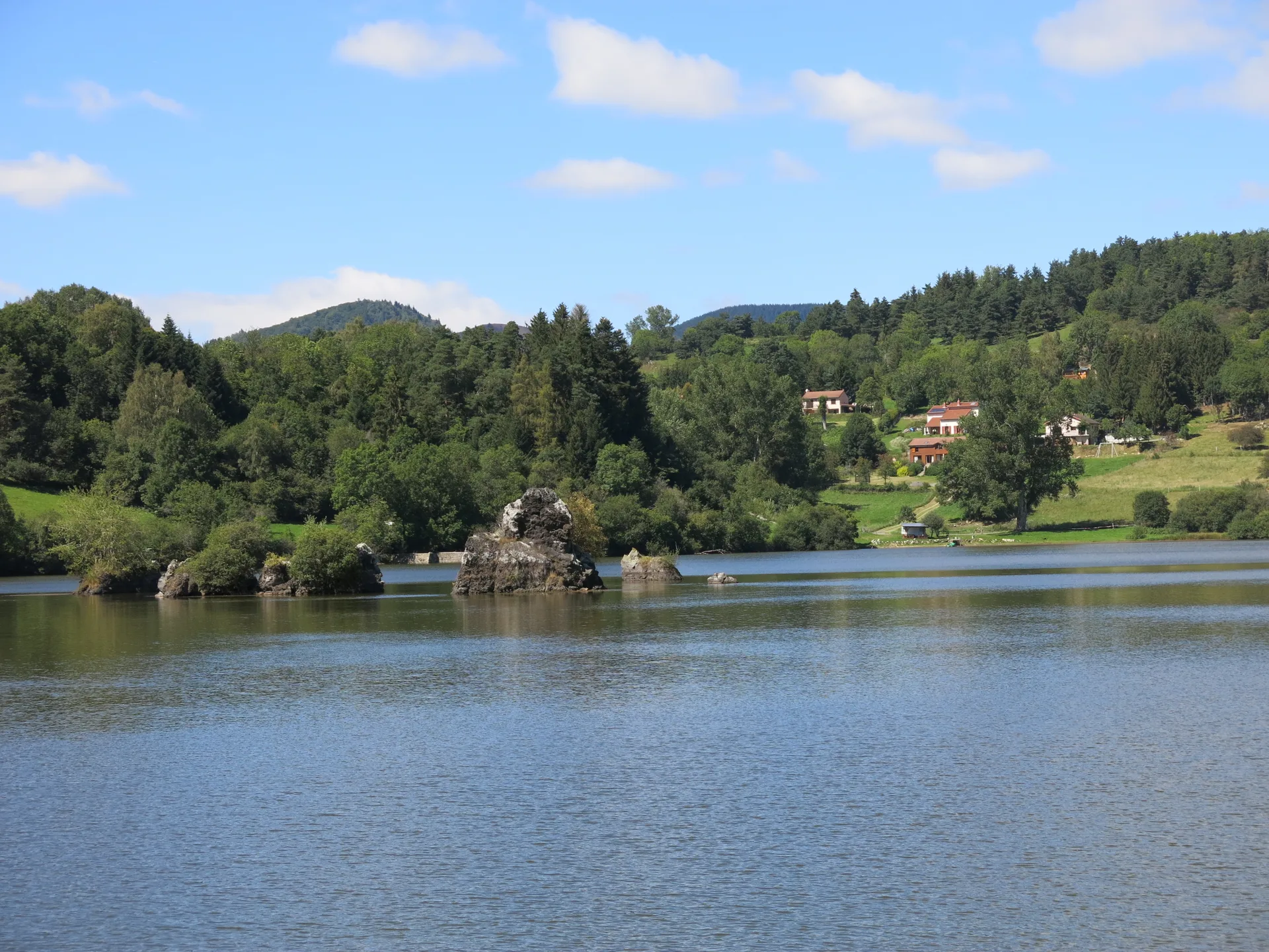 Lac de la Cassière à Aydat — Sur le lac