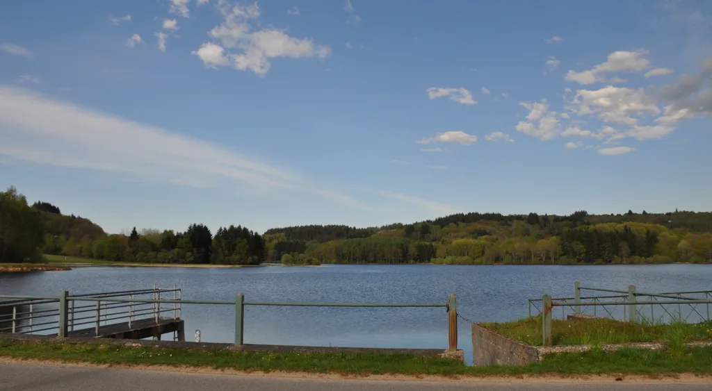Lac de la Crouzille, Saint-Sylvestre
