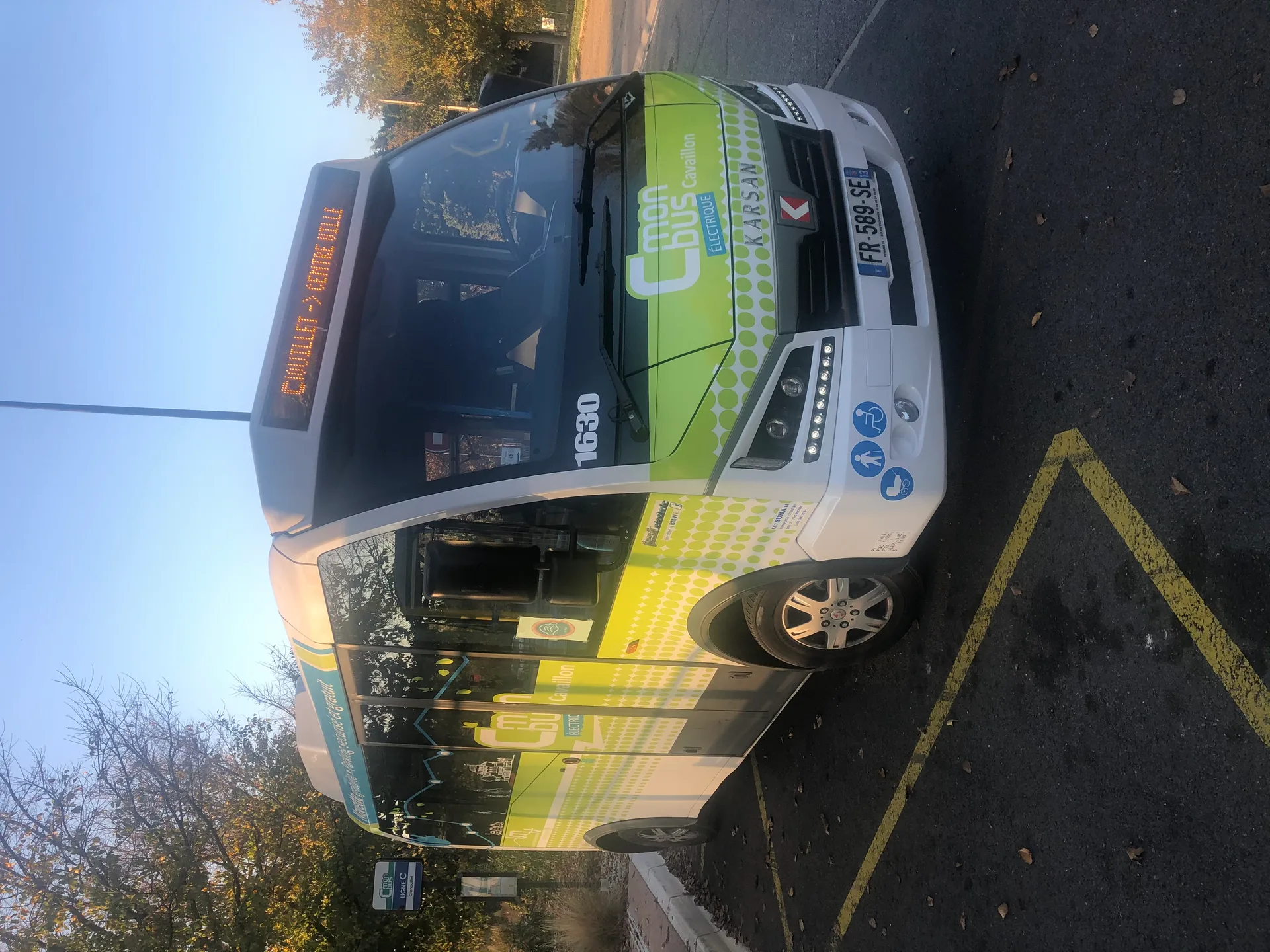 Lac de la Durance à Orgon à Plan-d'Orgon — À 1,3 km du lac