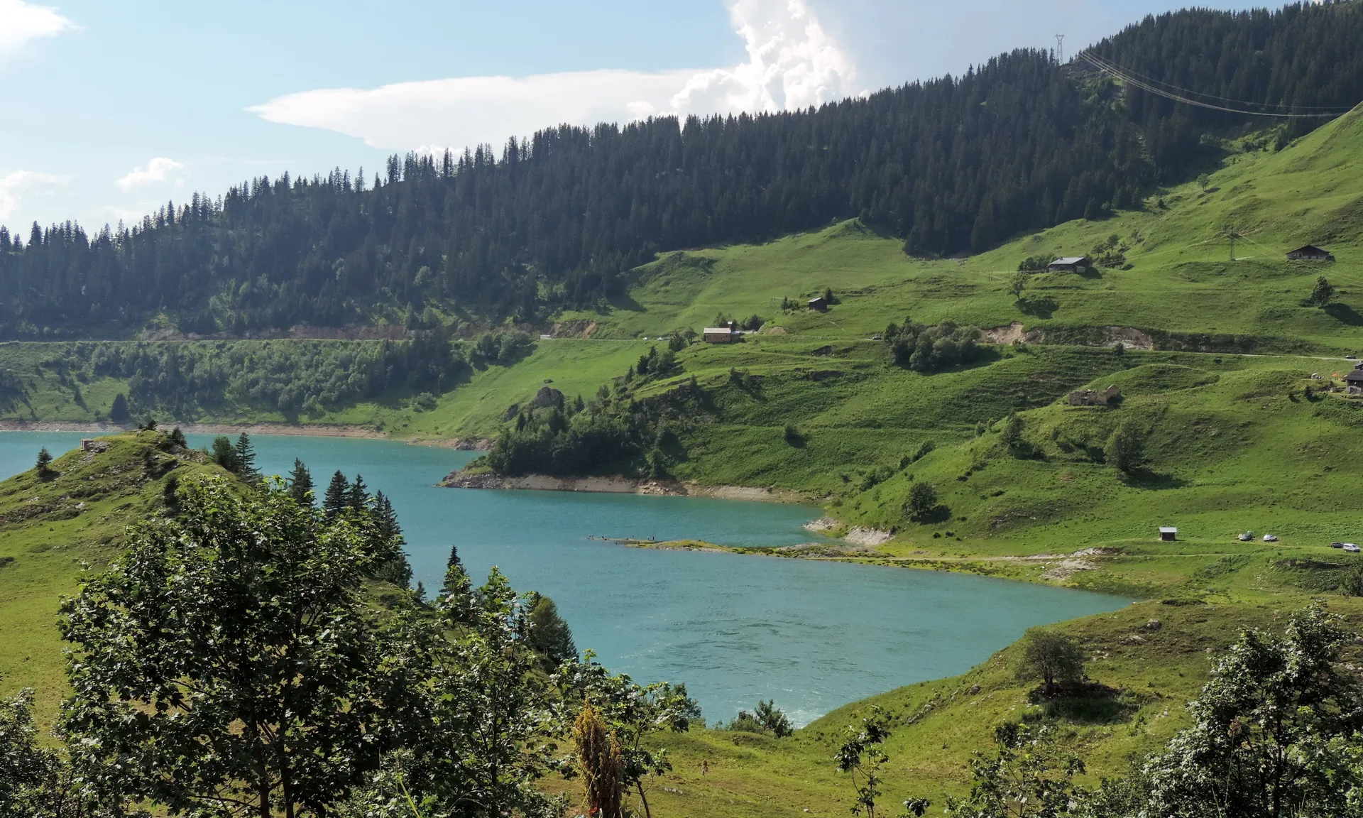 Lac de La Gittaz à Beaufort — À 955 m du lac
