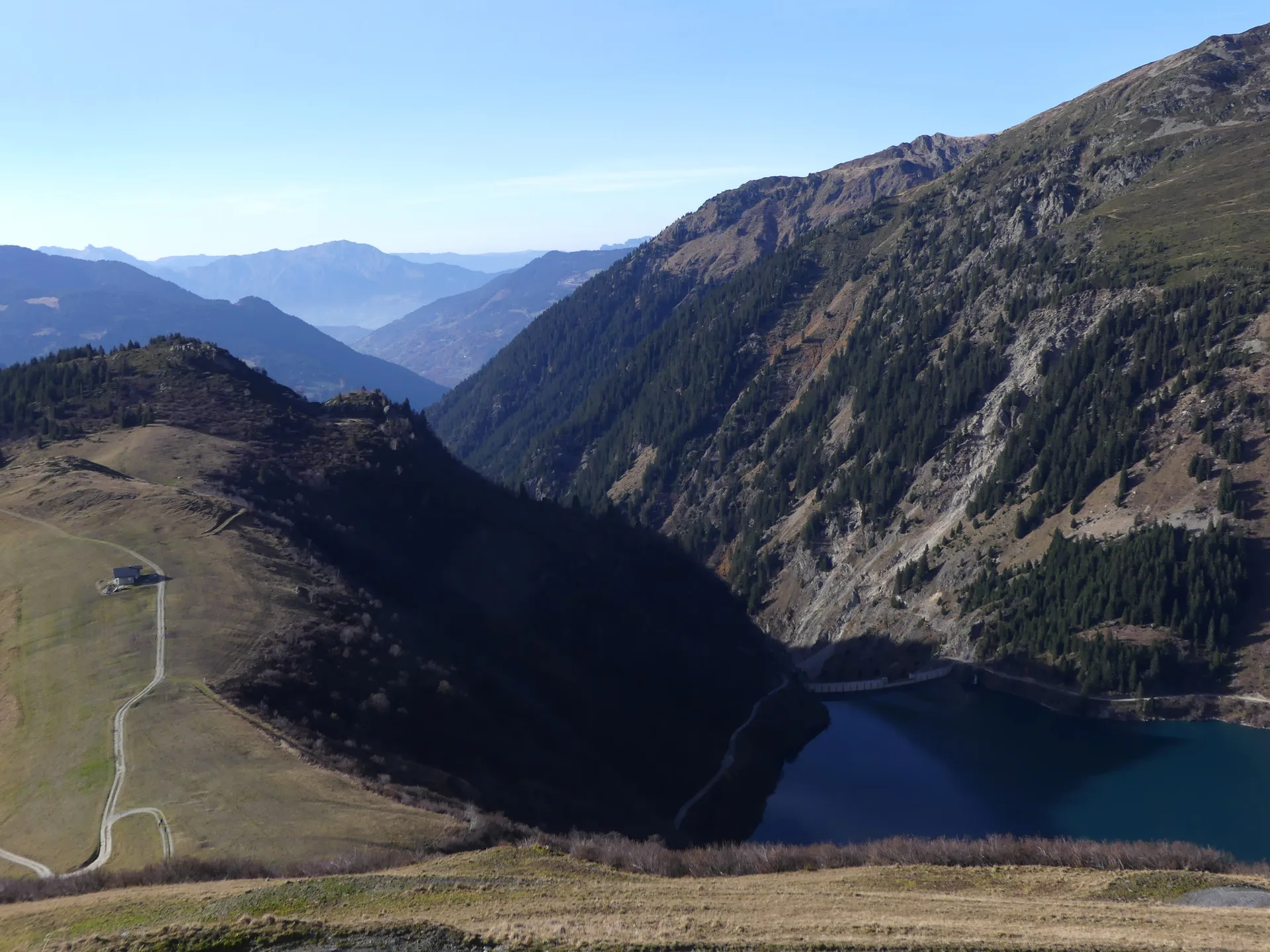 Lac de La Gittaz à Beaufort — À 749 m du lac