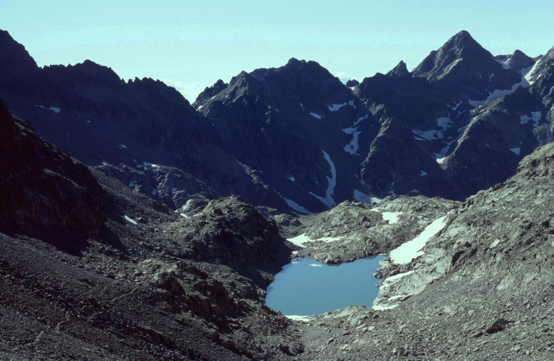 Lac de la Montagnette à Saint-Étienne-de-Tinée — À 203 m du lac