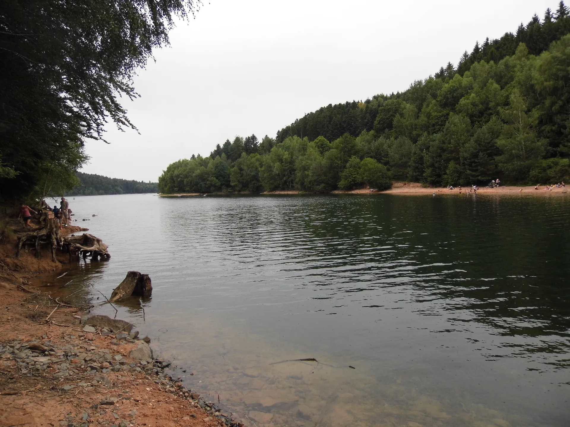 Lac de la Plaine à Celles-sur-Plaine — À 1,9 km du lac