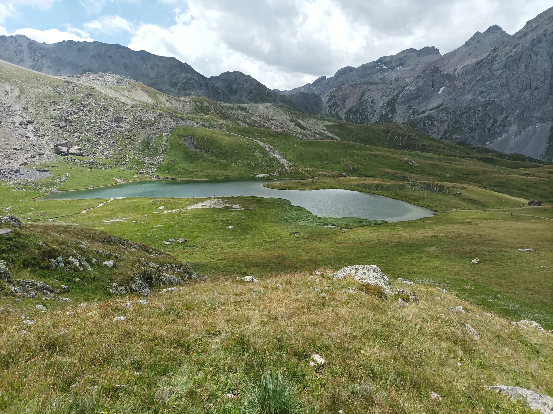 Lac de la Ponsonnière à Le Monêtier-les-Bains — À 2,5 km du lac