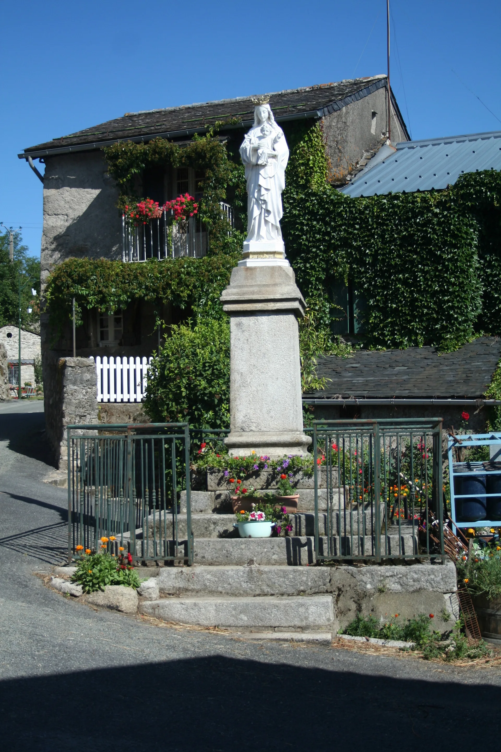 Lac de la Raviège à Lamontélarié — À 3,1 km du lac