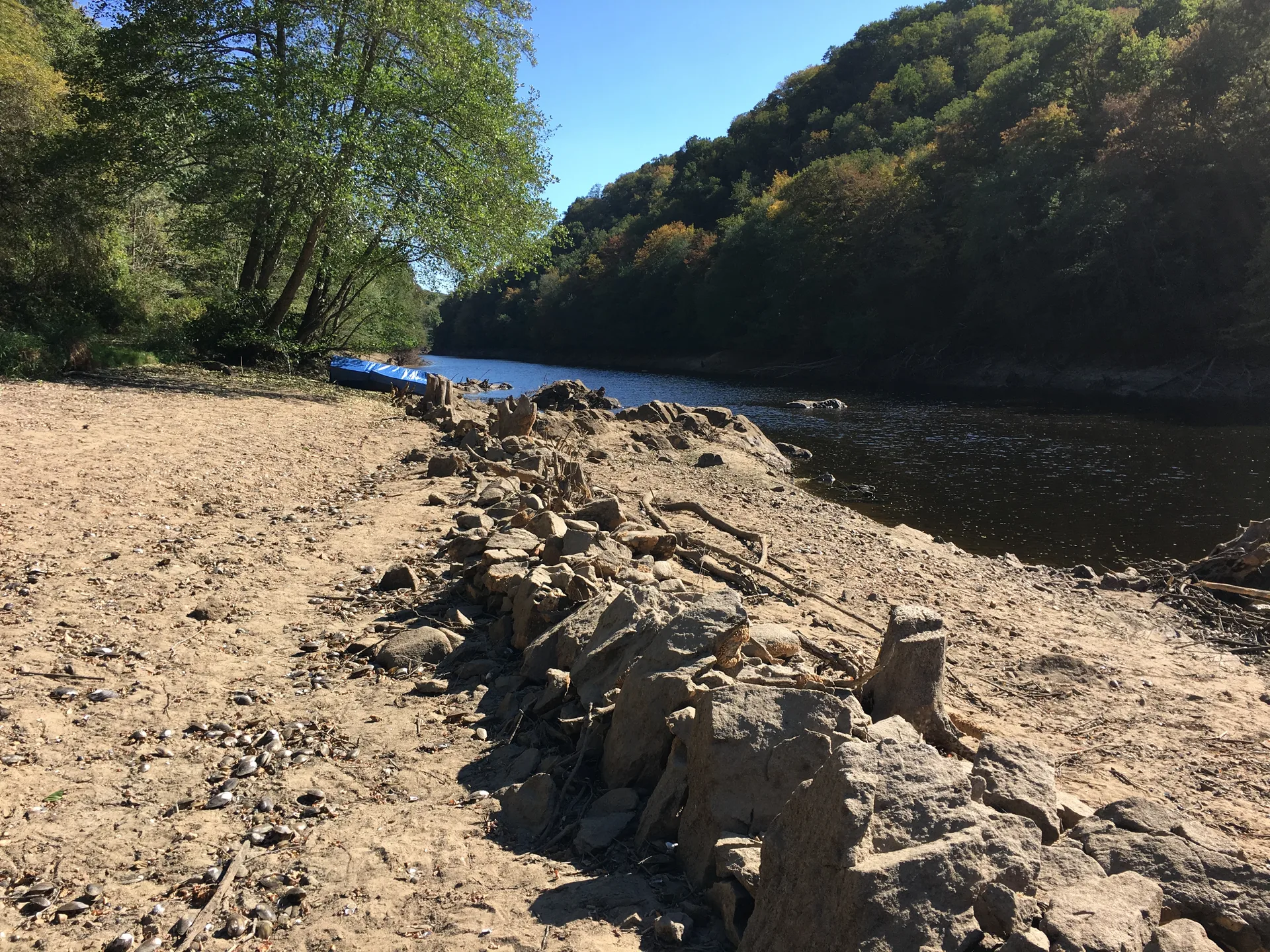 Lac de La Roche Bat L Aigue à Badecon-le-Pin — À 249 m du lac