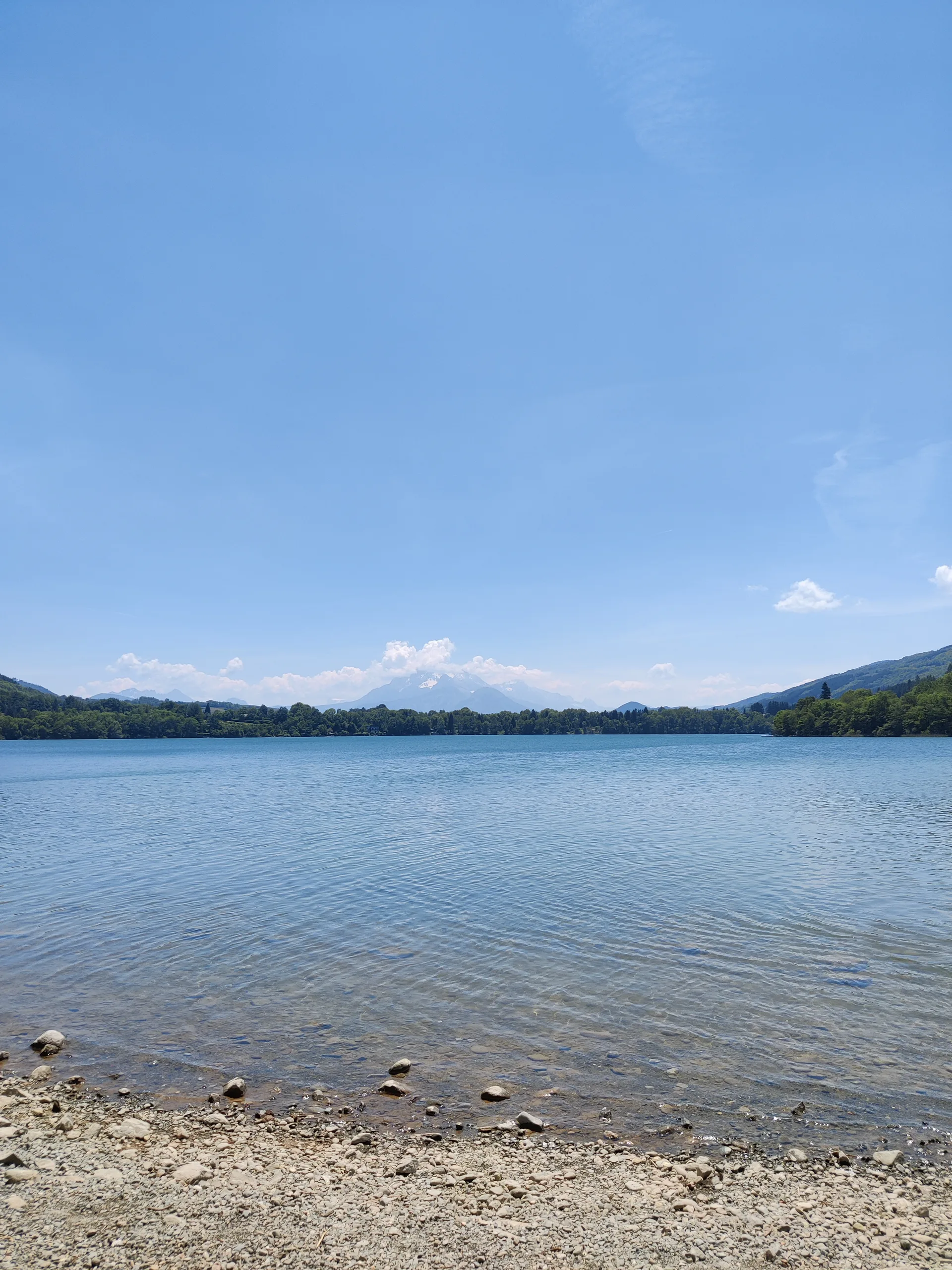 Lac de Laffrey à Laffrey — À 3,1 km du lac