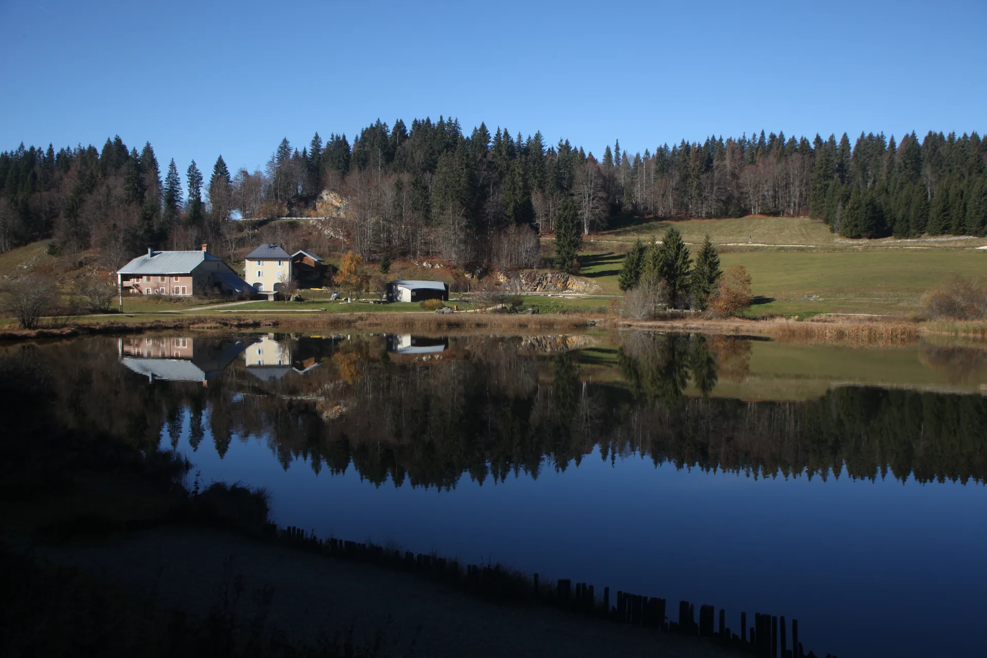 Lac de Lamoura à Lamoura — Sur le lac