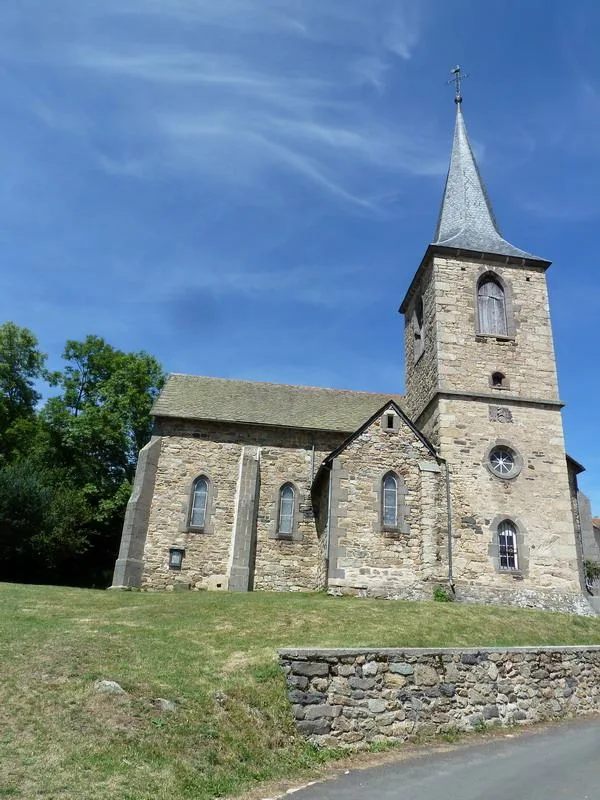 Lac de Lanau à Neuvéglise-sur-Truyère — À 3,6 km du lac