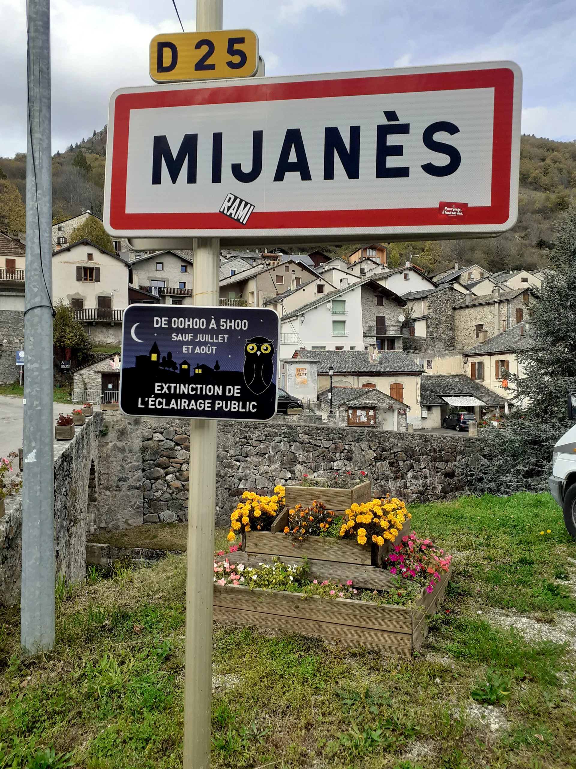 Lac de Laurenti à Mijanès — À 852 m du lac