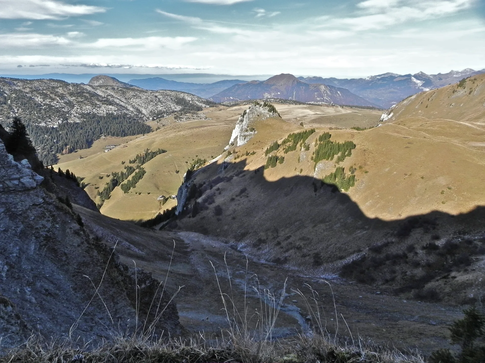 Lac de Lessy à Glières-Val-de-Borne — À 1,4 km du lac