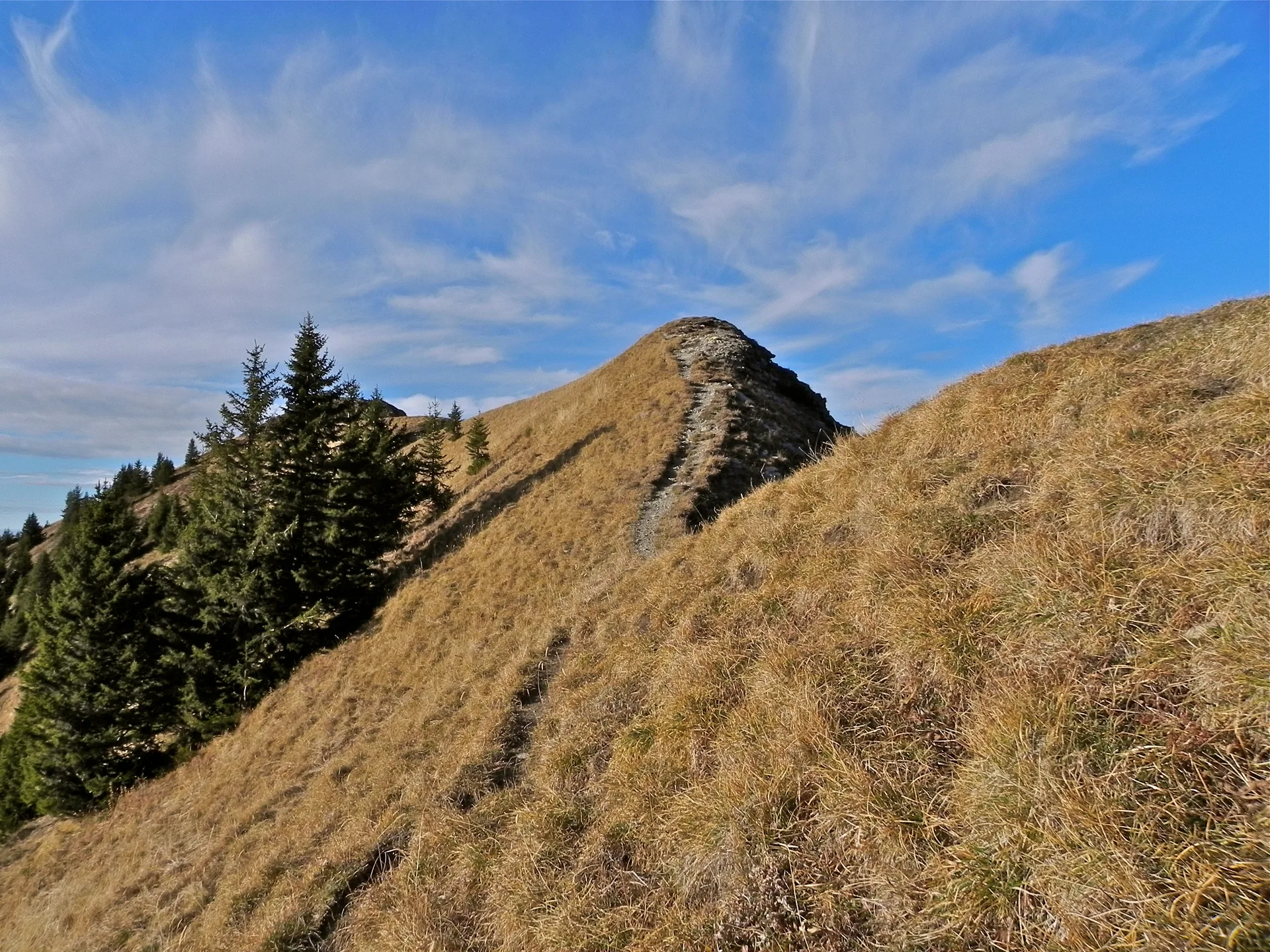 Lac de Lessy à Glières-Val-de-Borne — À 1,5 km du lac