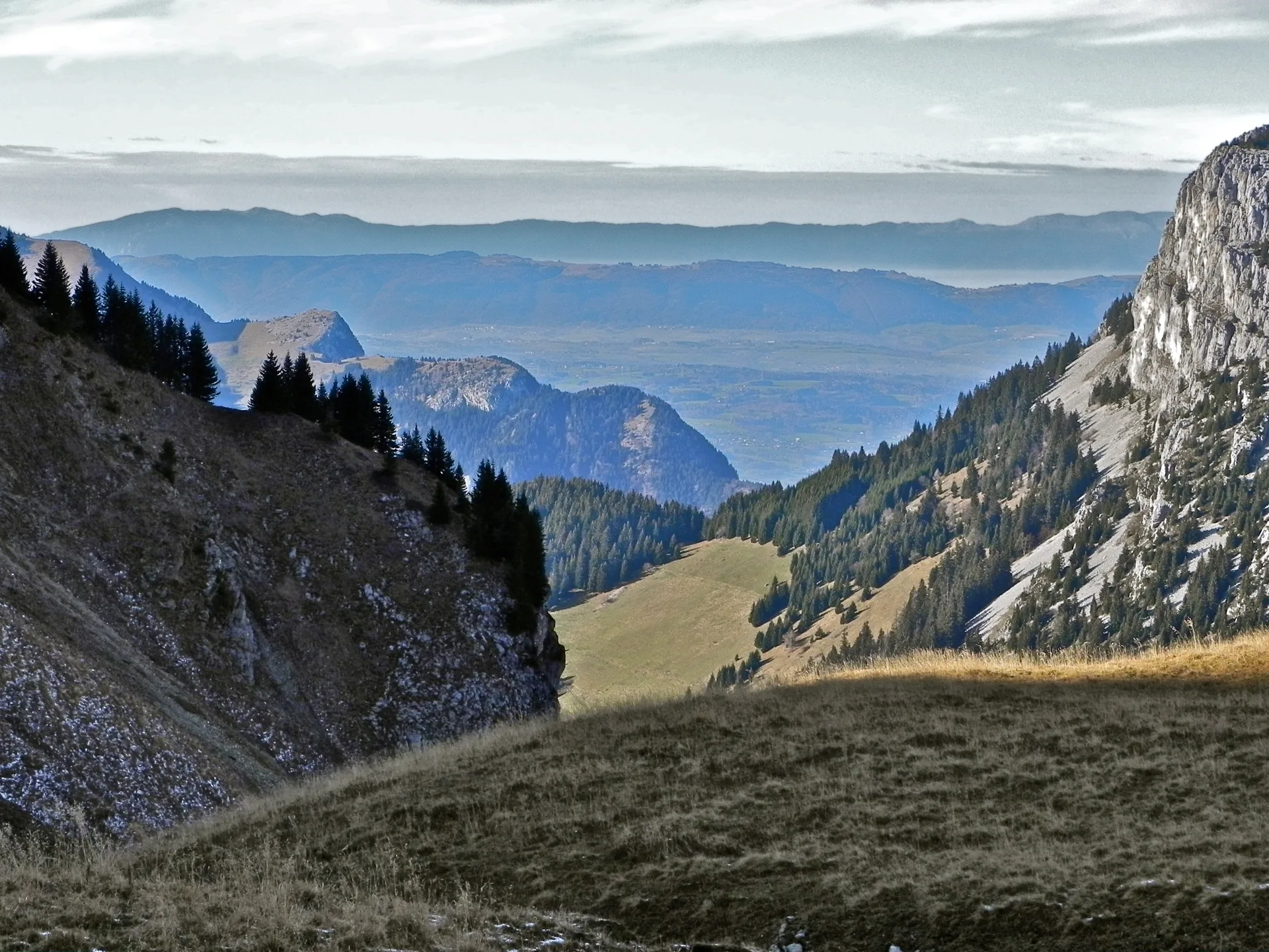 Lac de Lessy à Glières-Val-de-Borne — À 1,7 km du lac