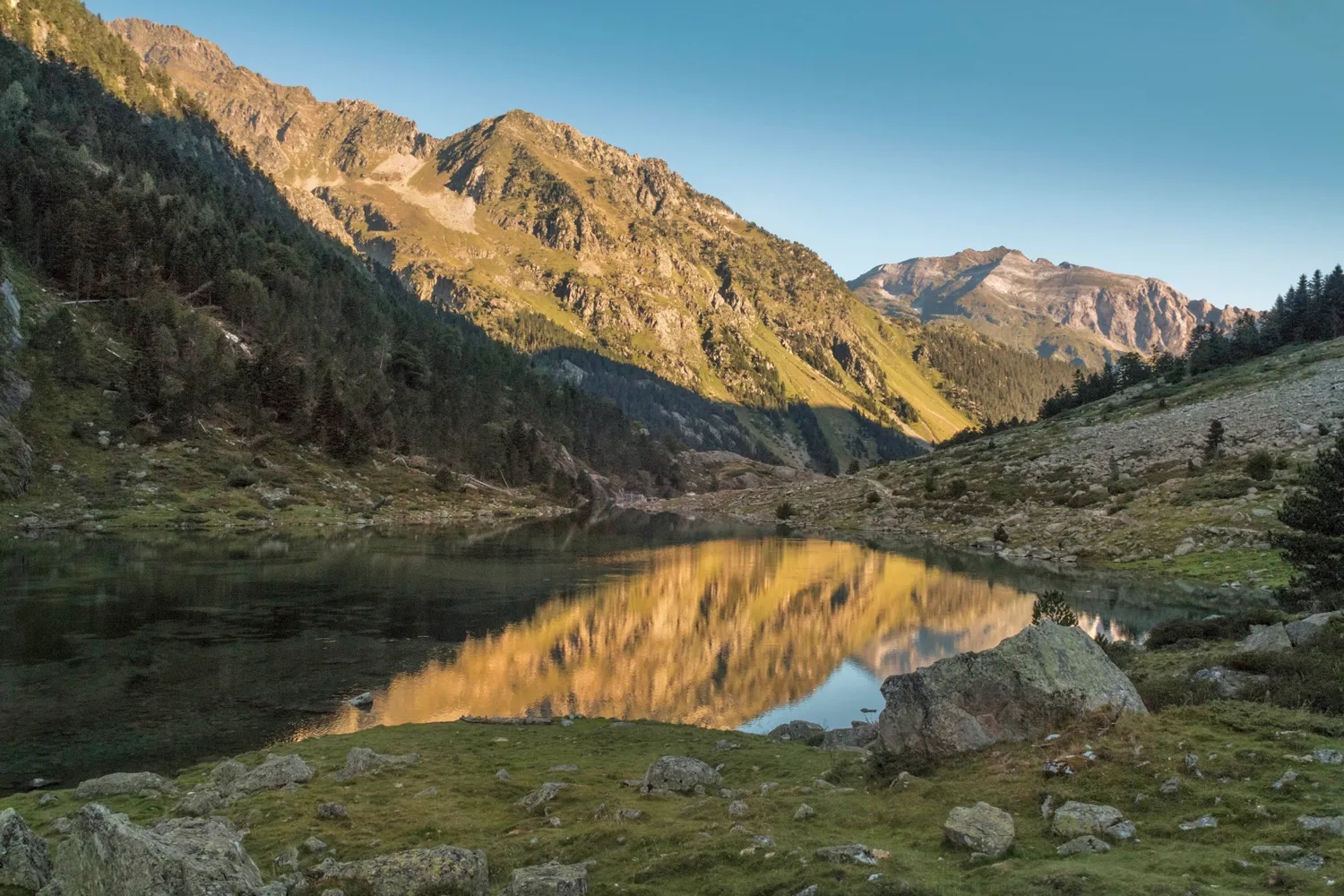 Lac de Liantran à Estaing — À 3,5 km du lac