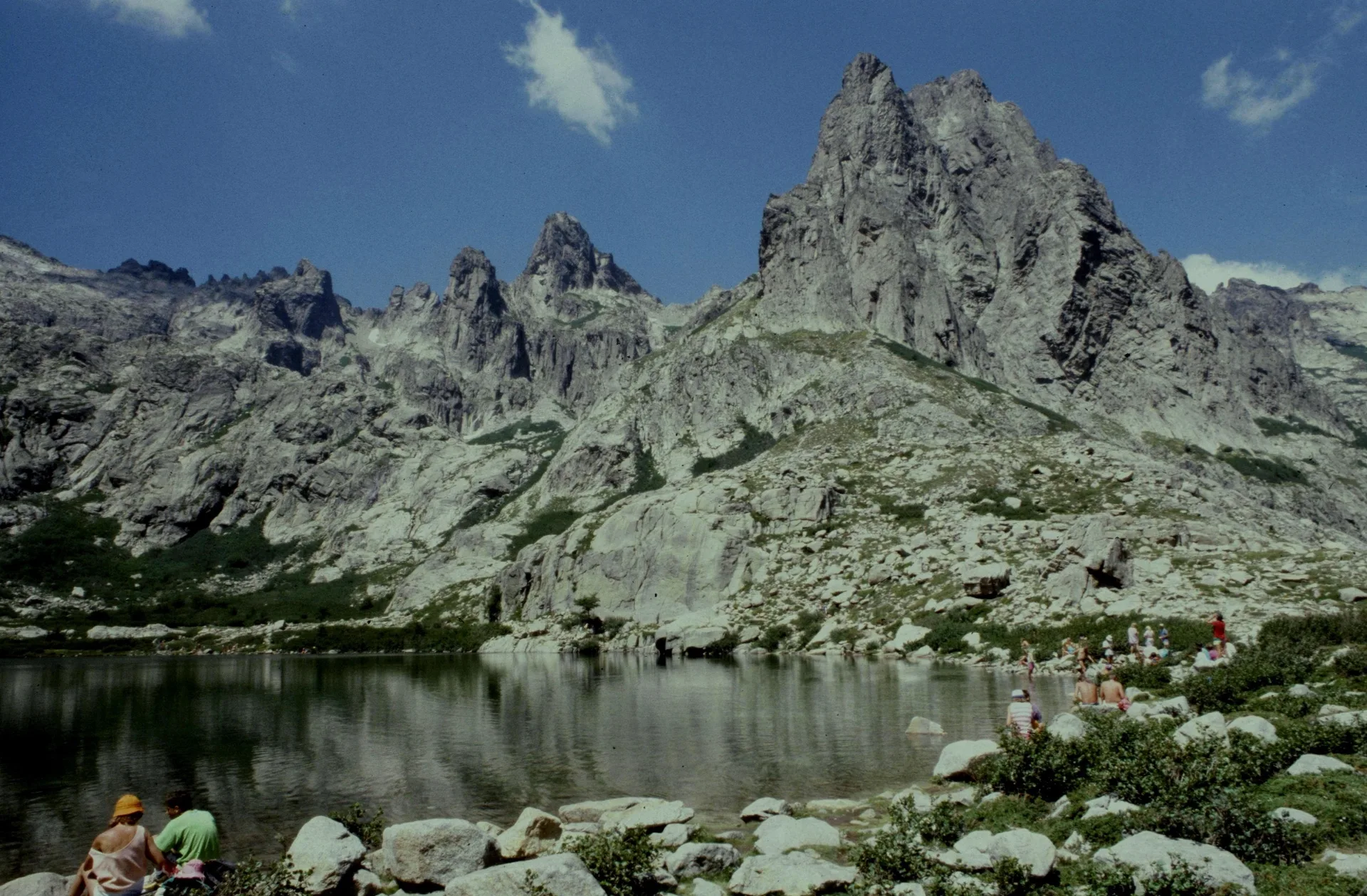 Lac de Melo à Corte — À 206 m du lac