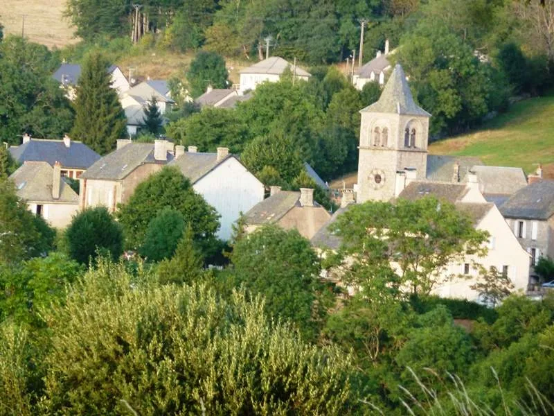 Lac de Menet à Menet — À 4,1 km du lac