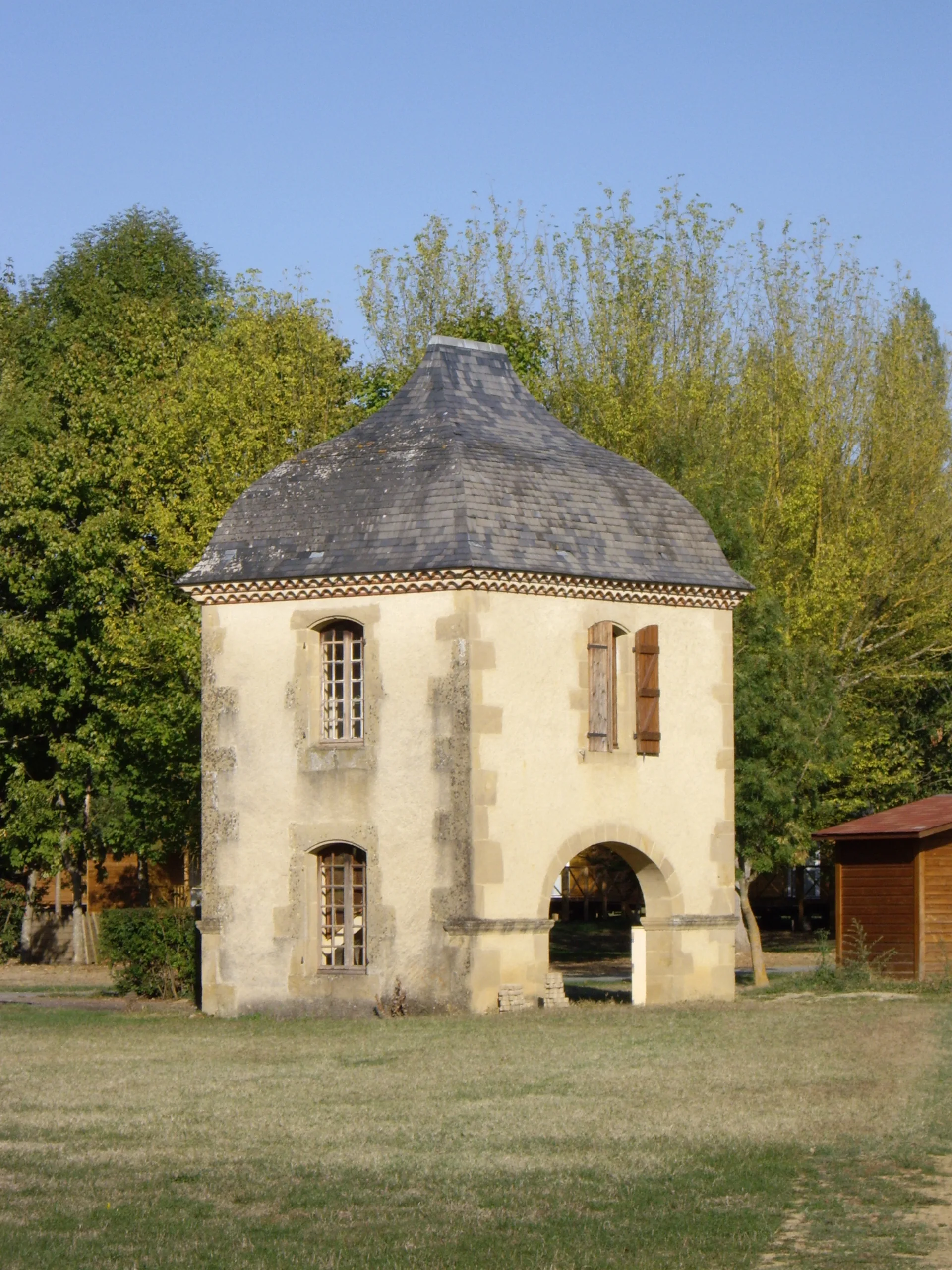 Lac de Mirande à Mirande — Sur le lac