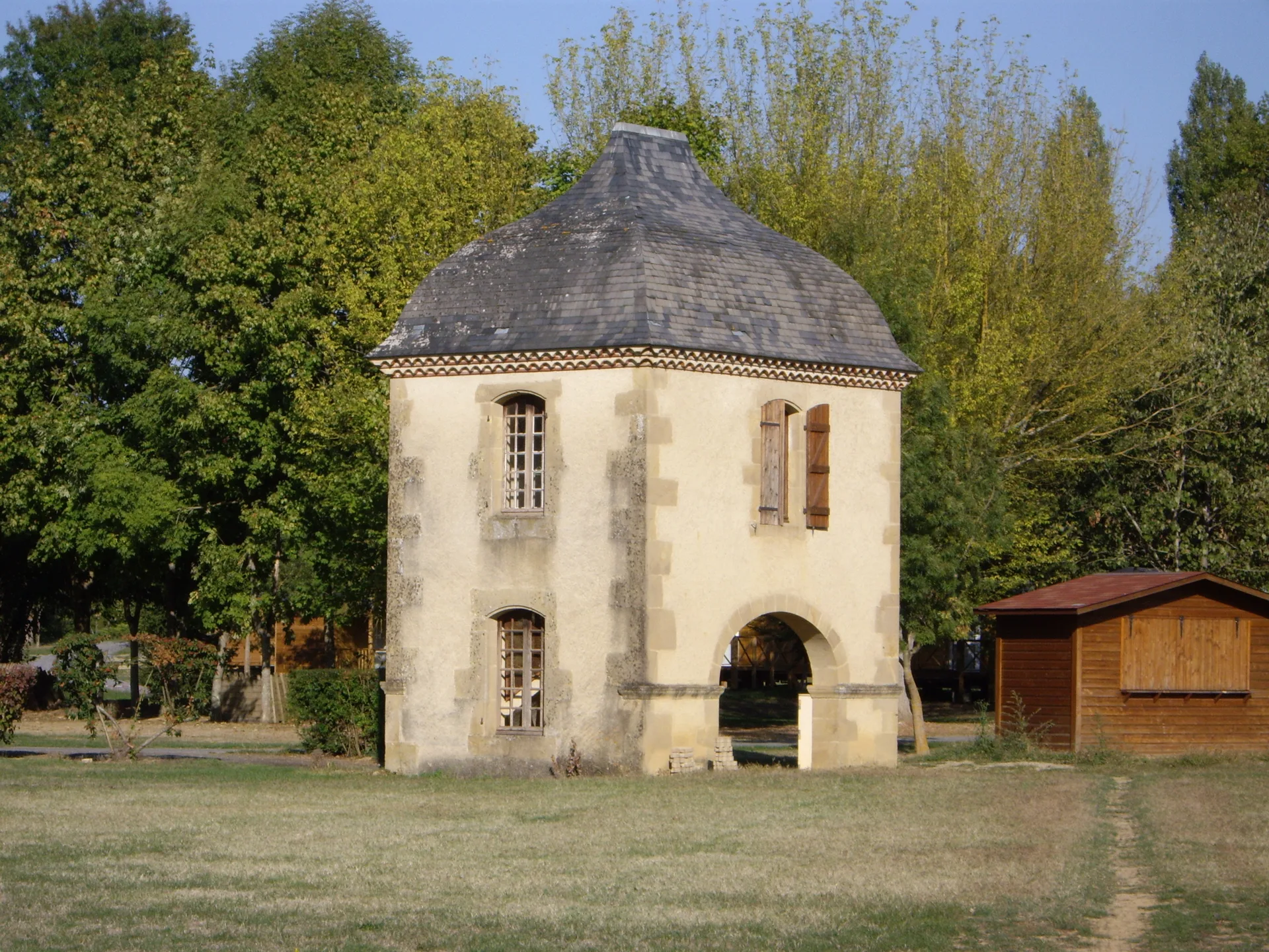 Lac de Mirande à Mirande — Sur le lac
