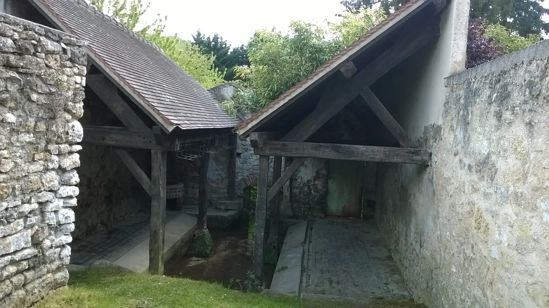 Lac de Moisson-Lavacourt à Moisson — À 1,7 km du lac